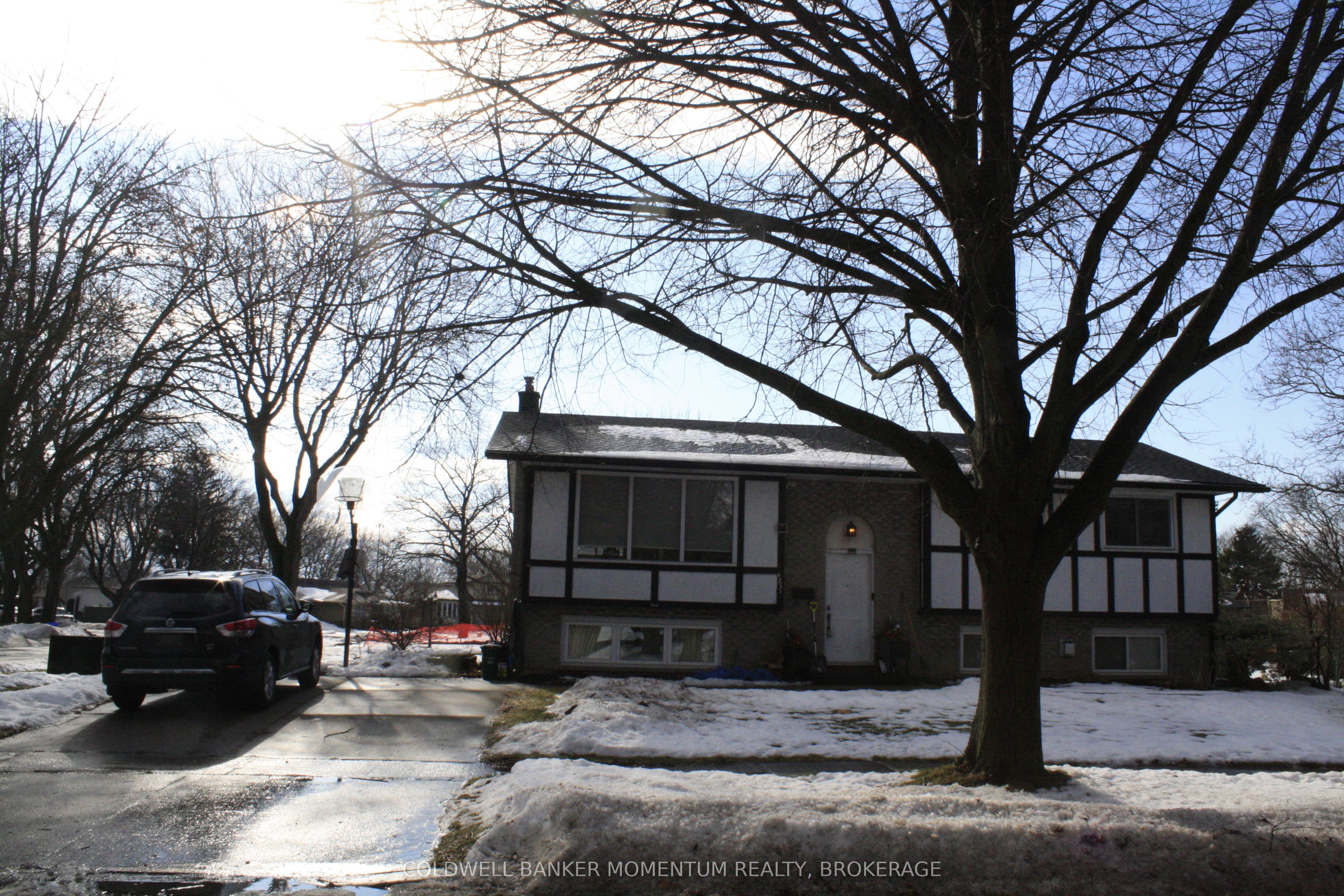 4351 Briarwood Avenue, Niagara Falls, ON L2E 5W2 photo 2