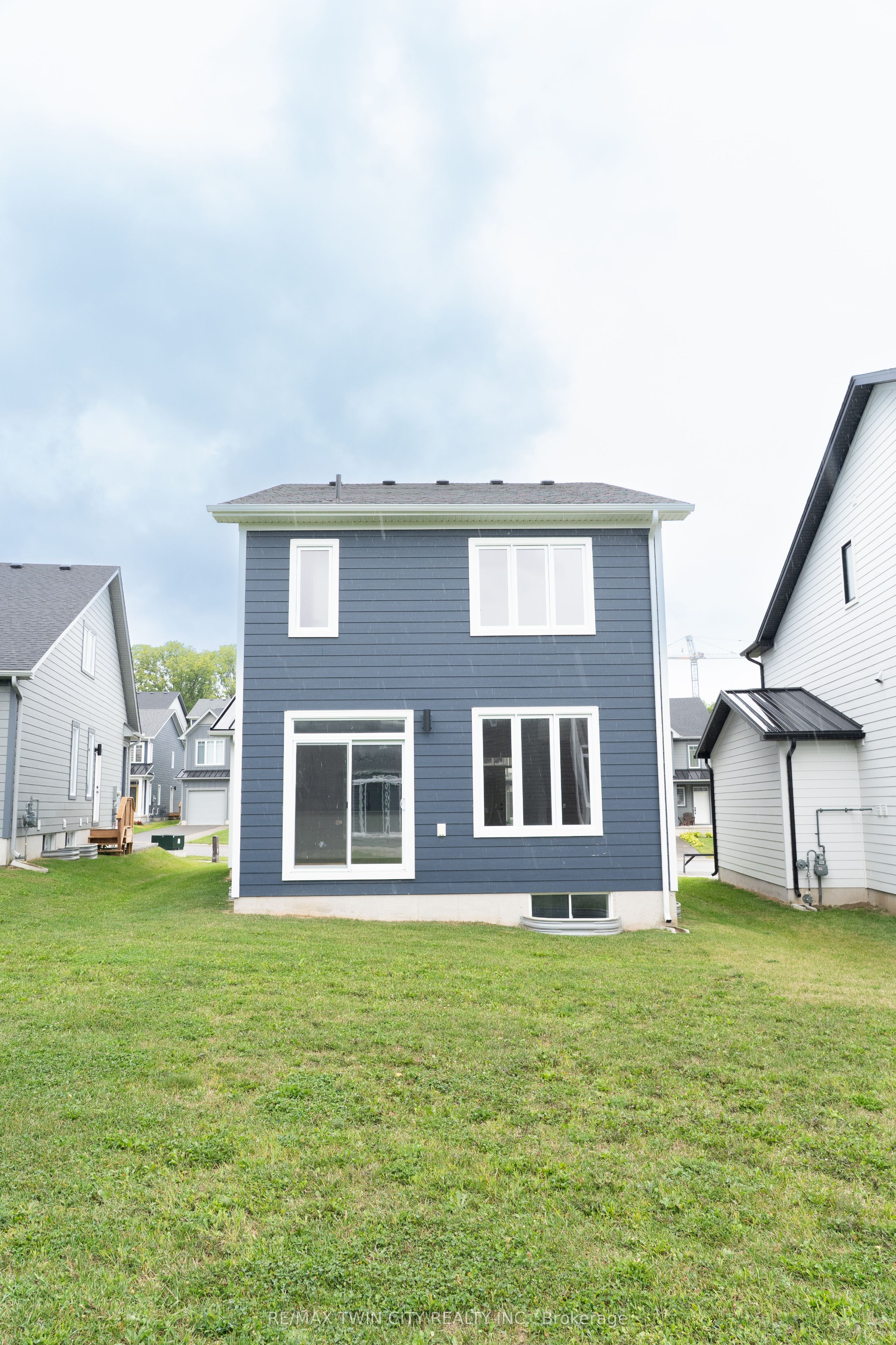 163 JULIE Crescent, London South, ON N5X 3X4 photo 2