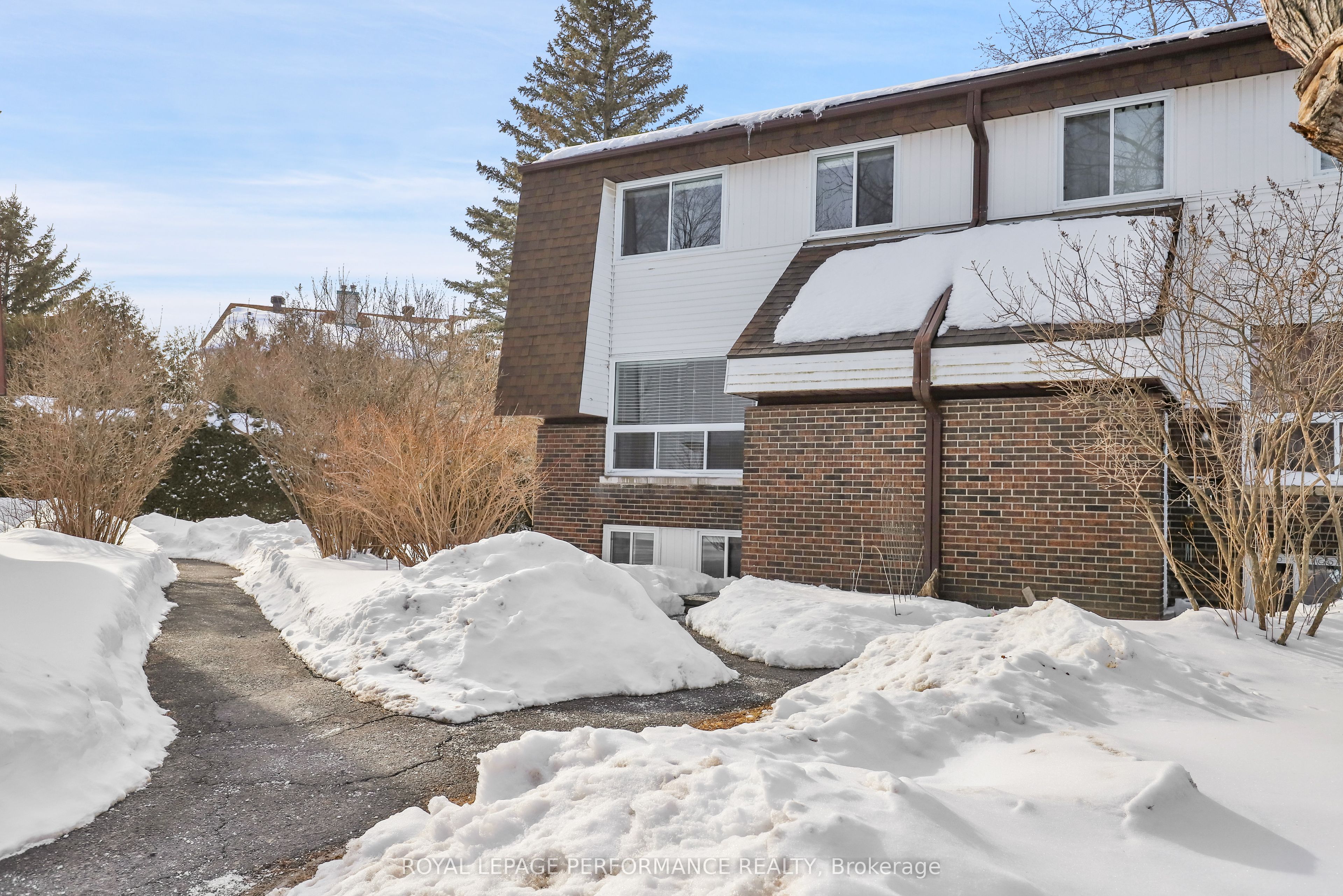 8D Lovell Lane, Bells Corners and South to Fallowfield, ON K2H 9B6
