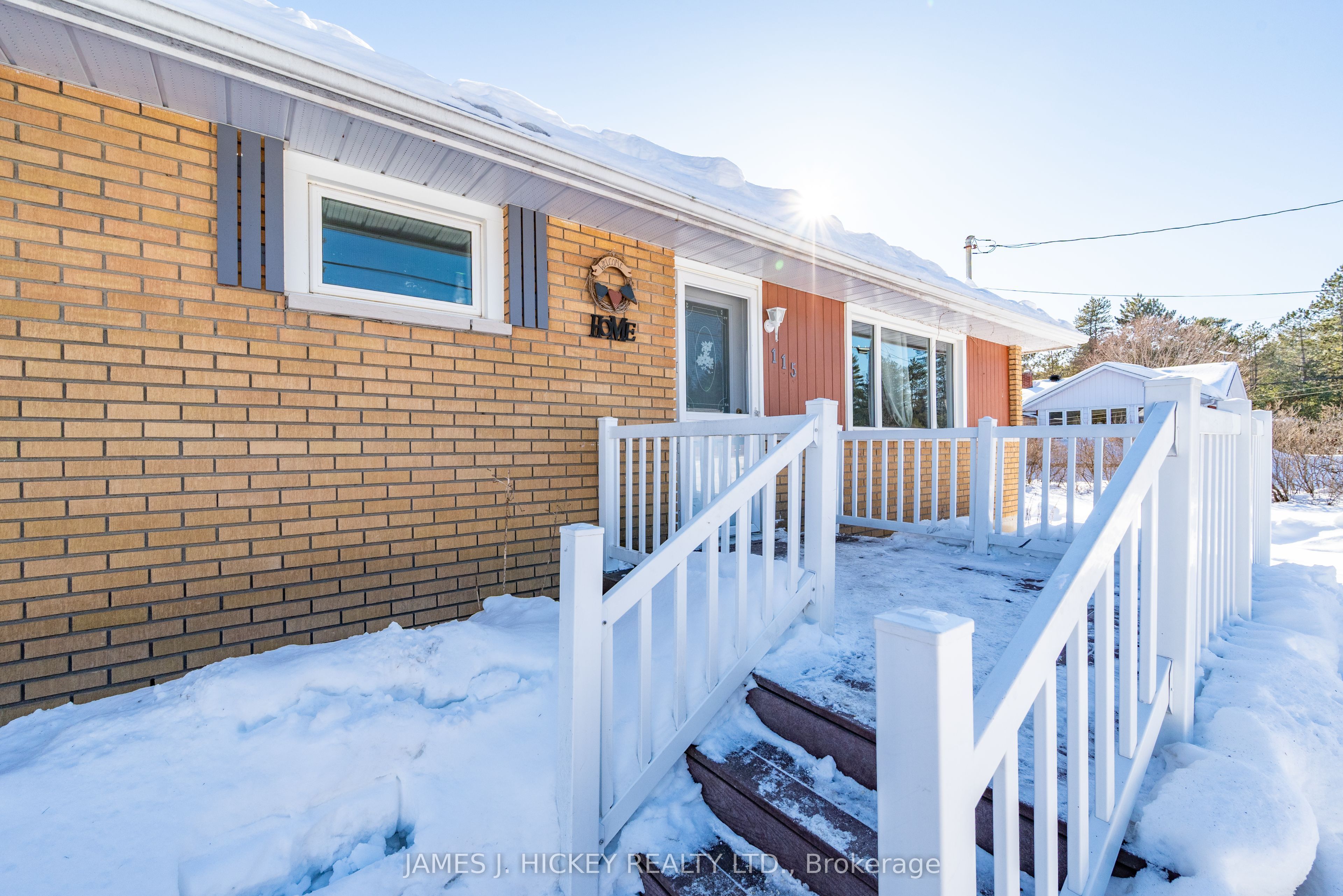 115 Lorne Place, Laurentian Hills, ON K0J 1P0 photo 2