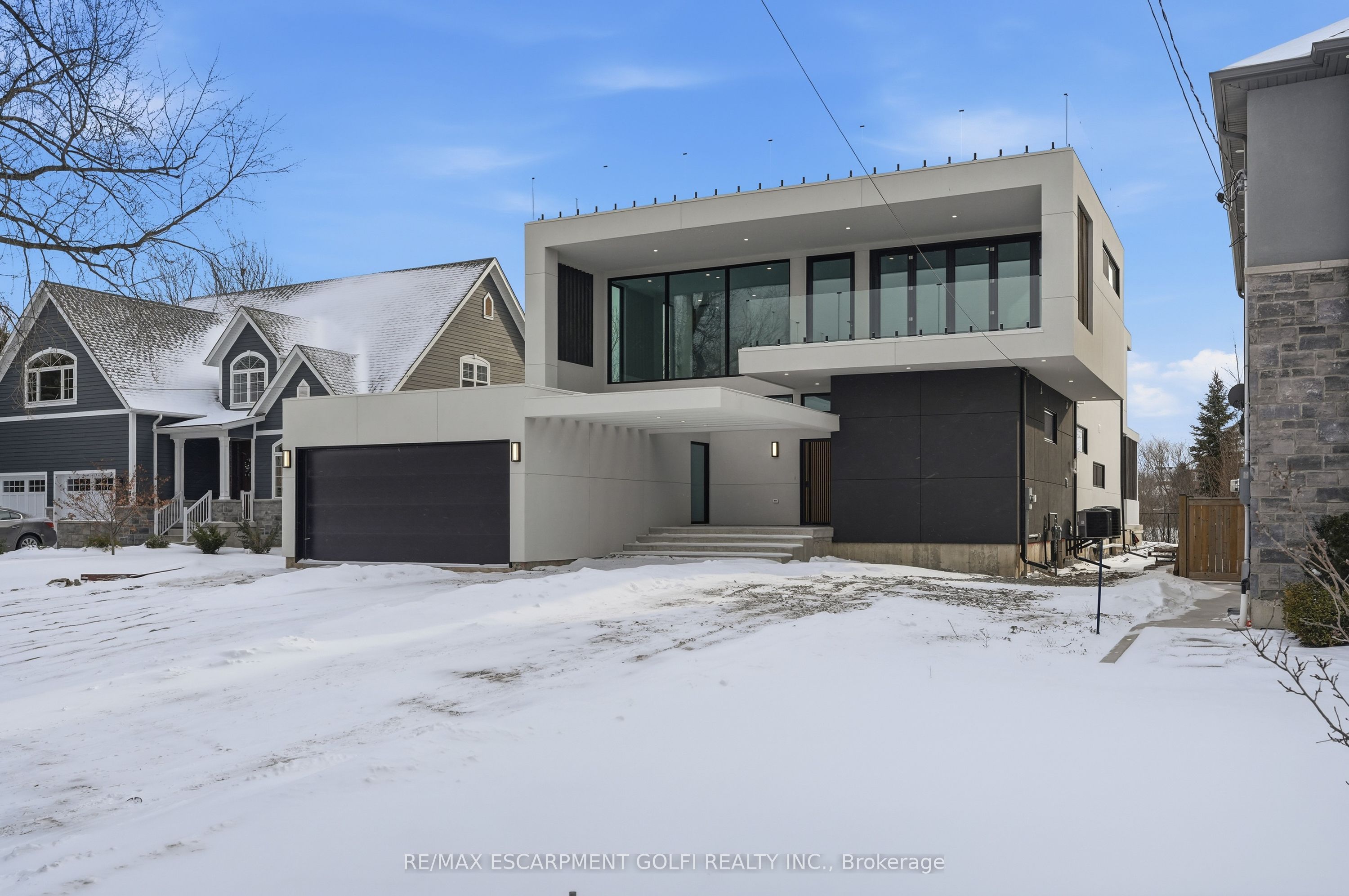 36 Windemere Road, Hamilton, ON L8E 5G5 photo 2