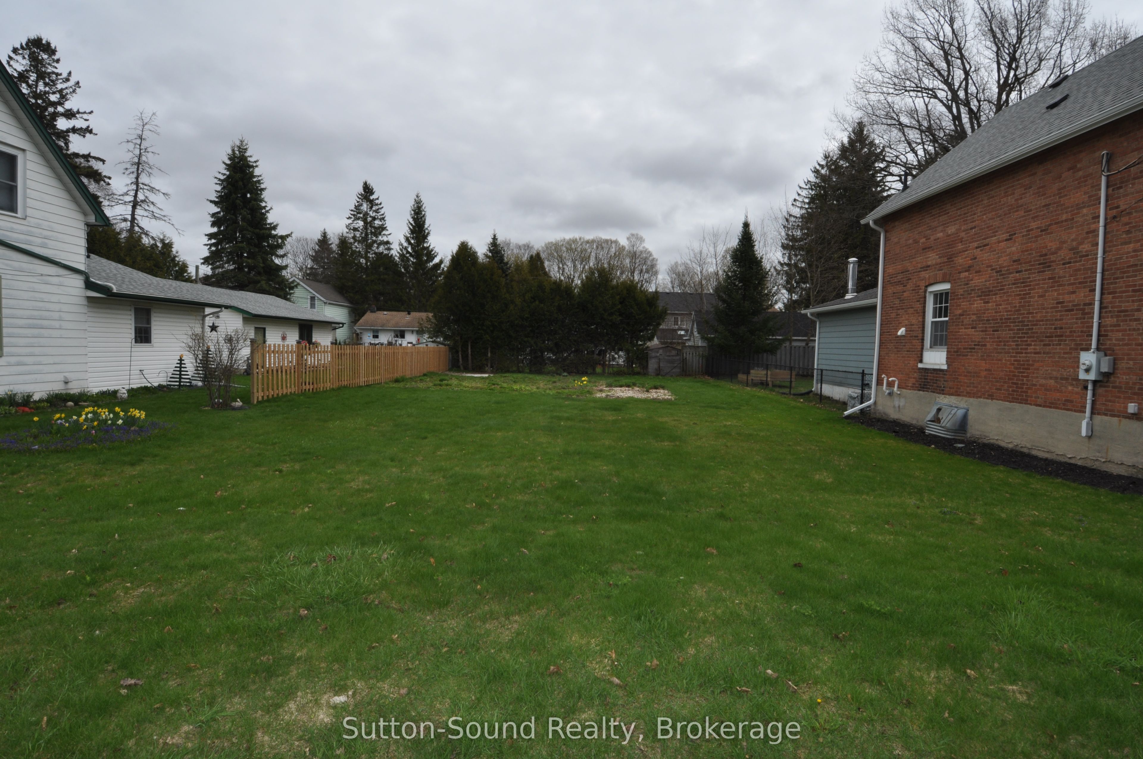 863 5th Avenue W, Owen Sound, ON N4K 5A5 photo 4