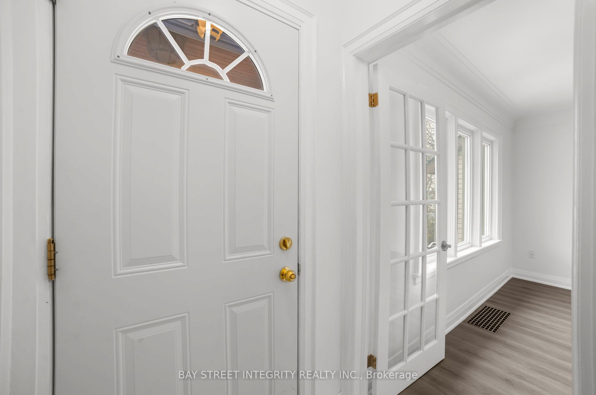 53 Paradise Road S, Hamilton, ON L8S 1S3 photo 3