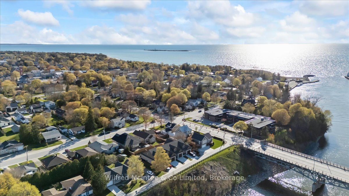 225 SAUGEEN Street, Saugeen Shores, ON N0H 2L0 photo 5