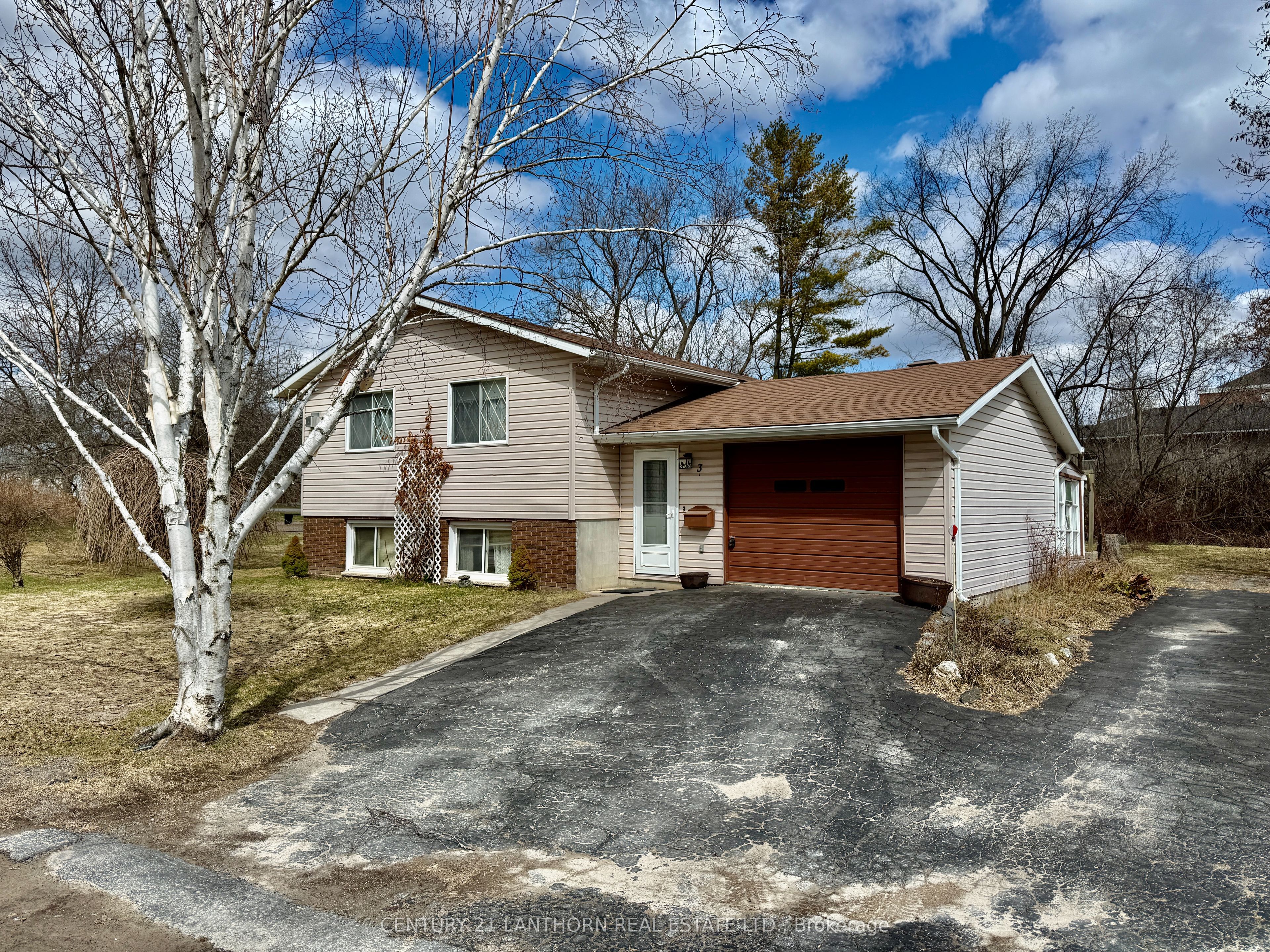 3 Champlain Street, Centre Hastings, ON K0K 2K0 photo 4