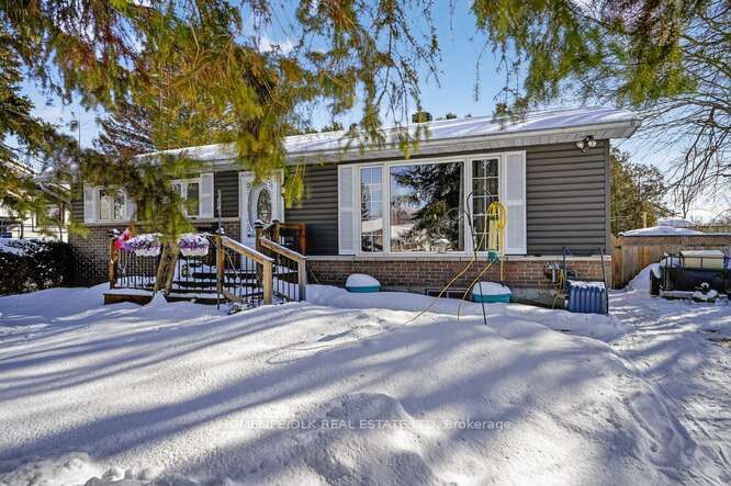 73 Adelaide St S Street E, Edwardsburgh/Cardinal, ON K0E 1E0 photo 3