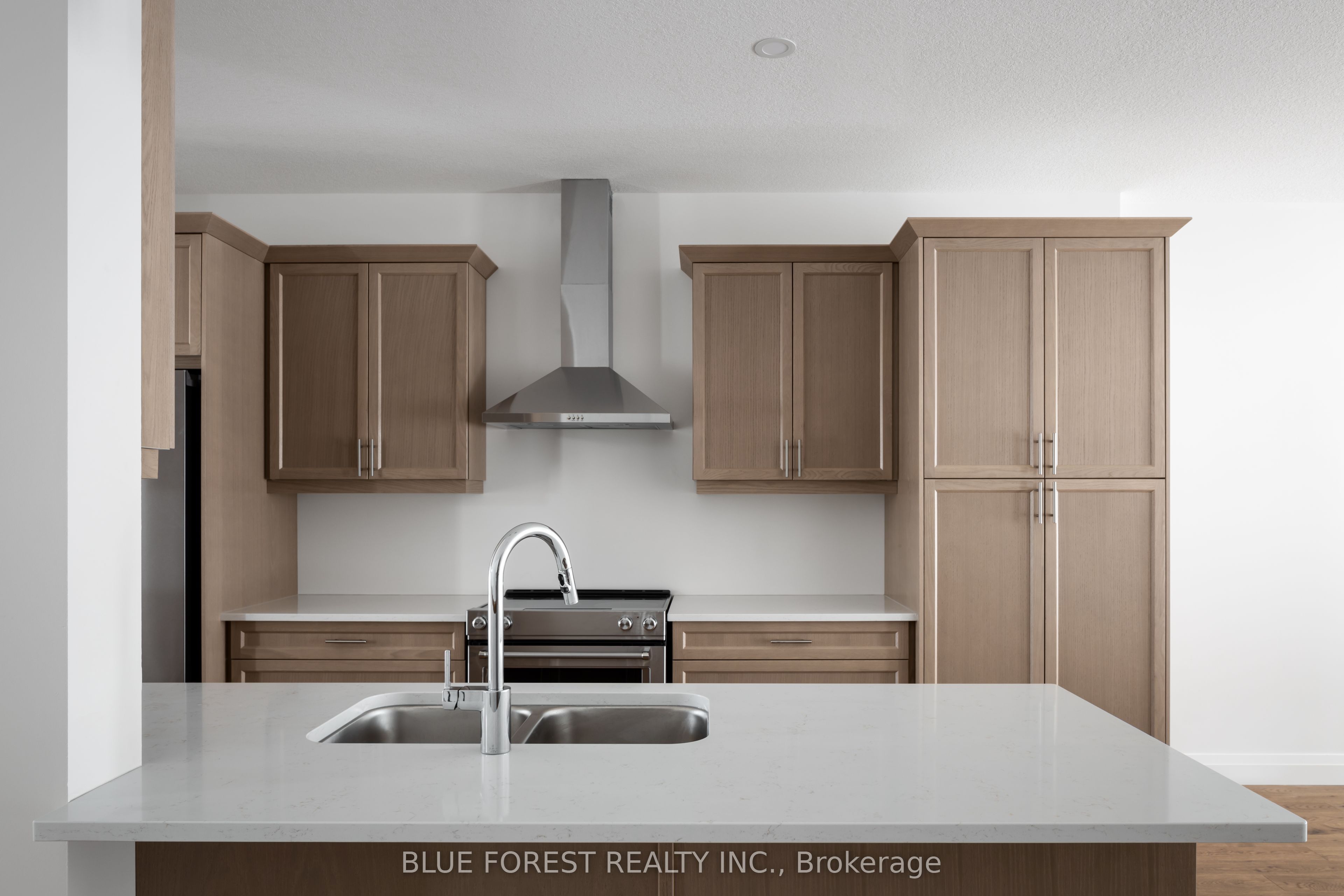 279 Boardwalk Way 4, Thames Centre, ON N0L 1G2 photo 4