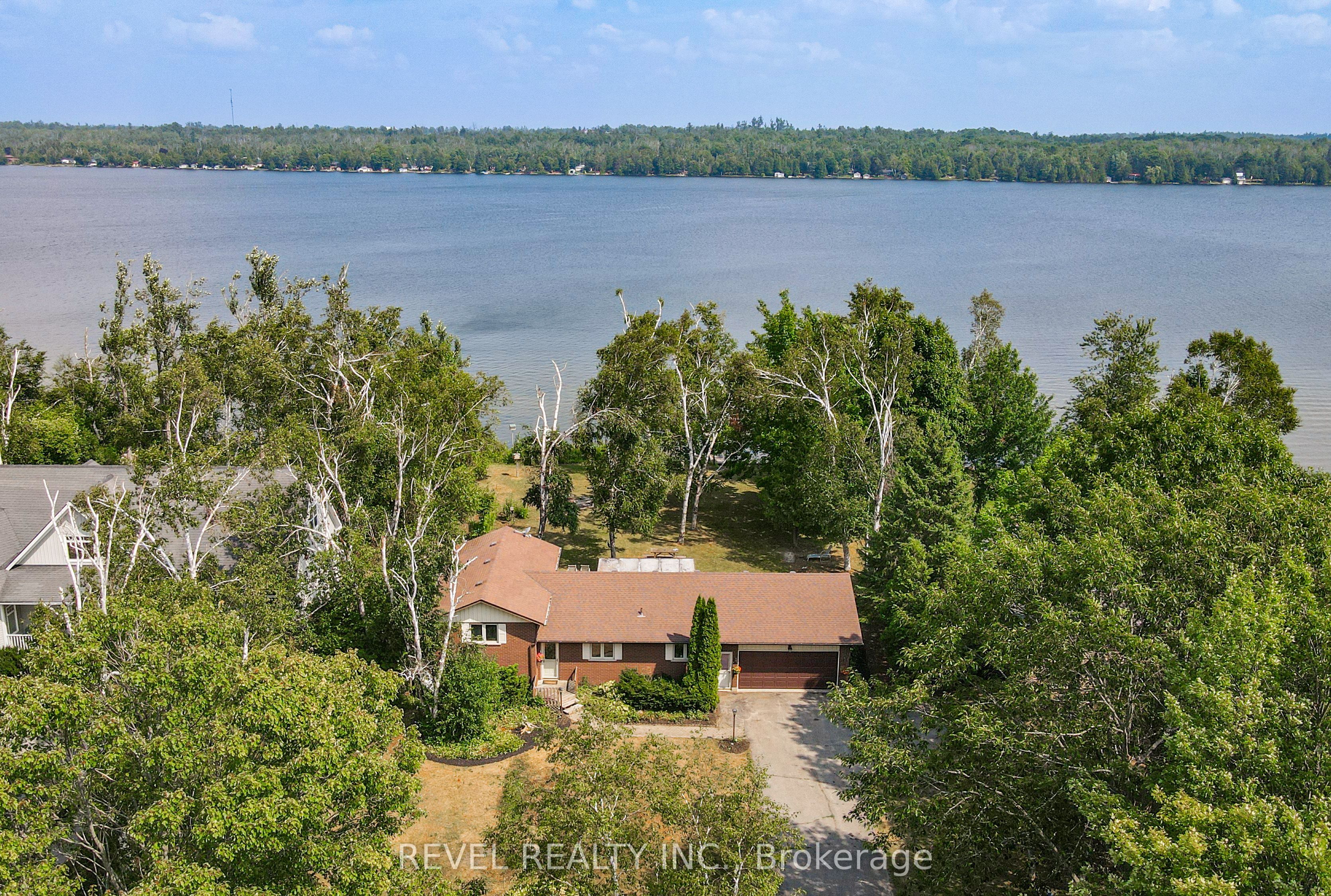 126 Pinewood Boulevard, Kawartha Lakes, ON K0M 2T0