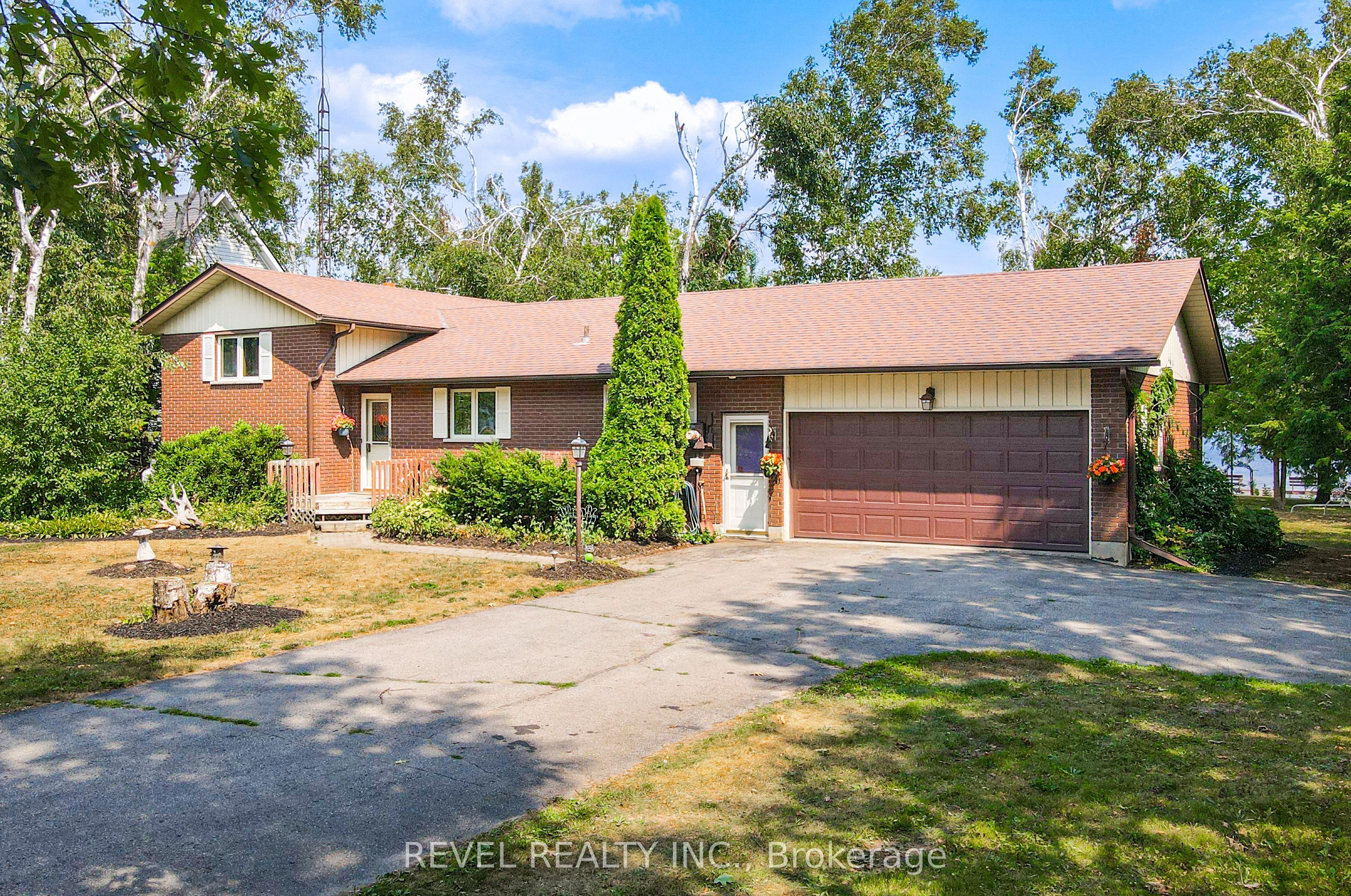 126 Pinewood Boulevard, Kawartha Lakes, ON K0M 2T0 photo 2