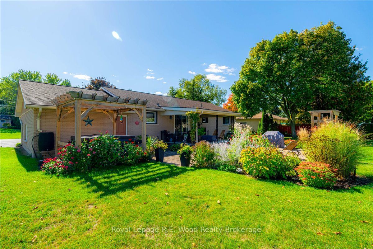 49 Dereham Drive, Tillsonburg, ON N4G 2B1 photo 4