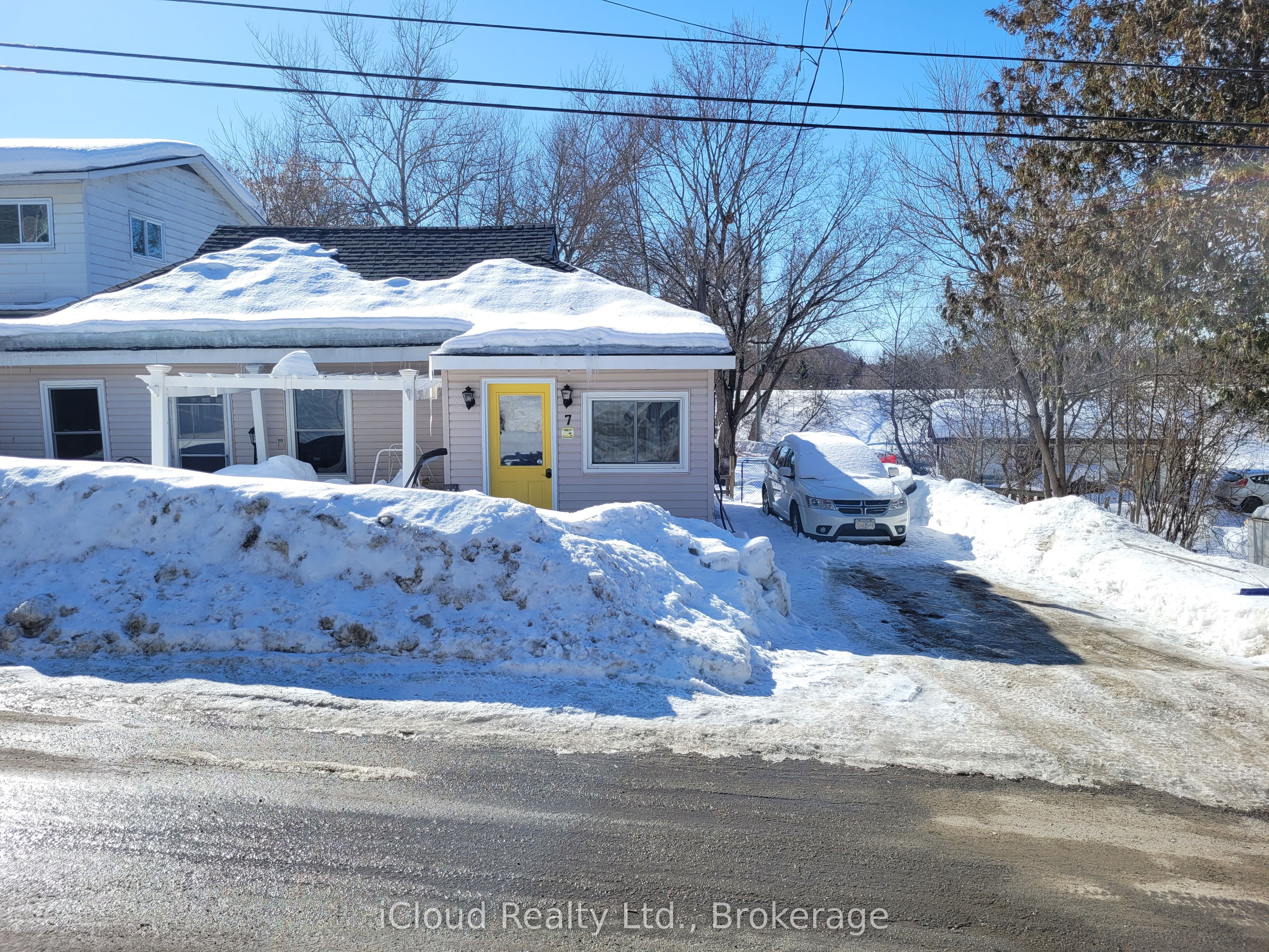 7 North Dufferin Street, Huntsville, ON P1H 1X3