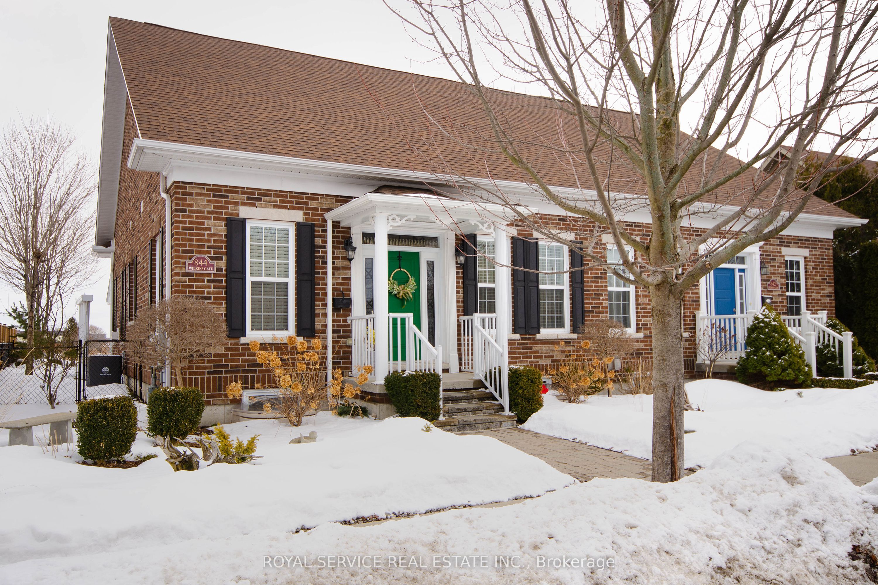 844 Wilkins Gate, Cobourg, ON K9A 0C1 photo 2