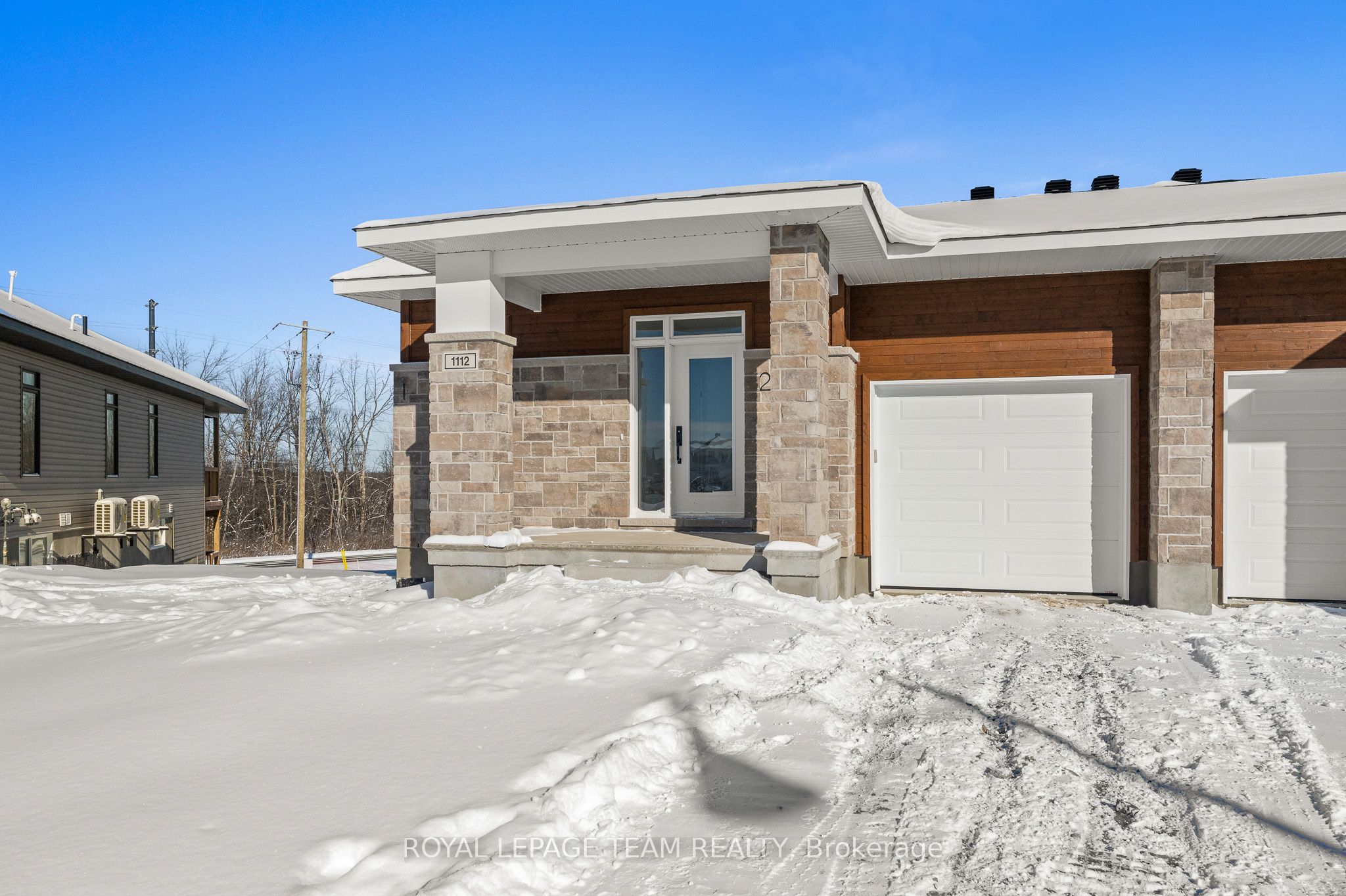 1098 Moore Street 2, Brockville, ON K6V 7N1 photo 2