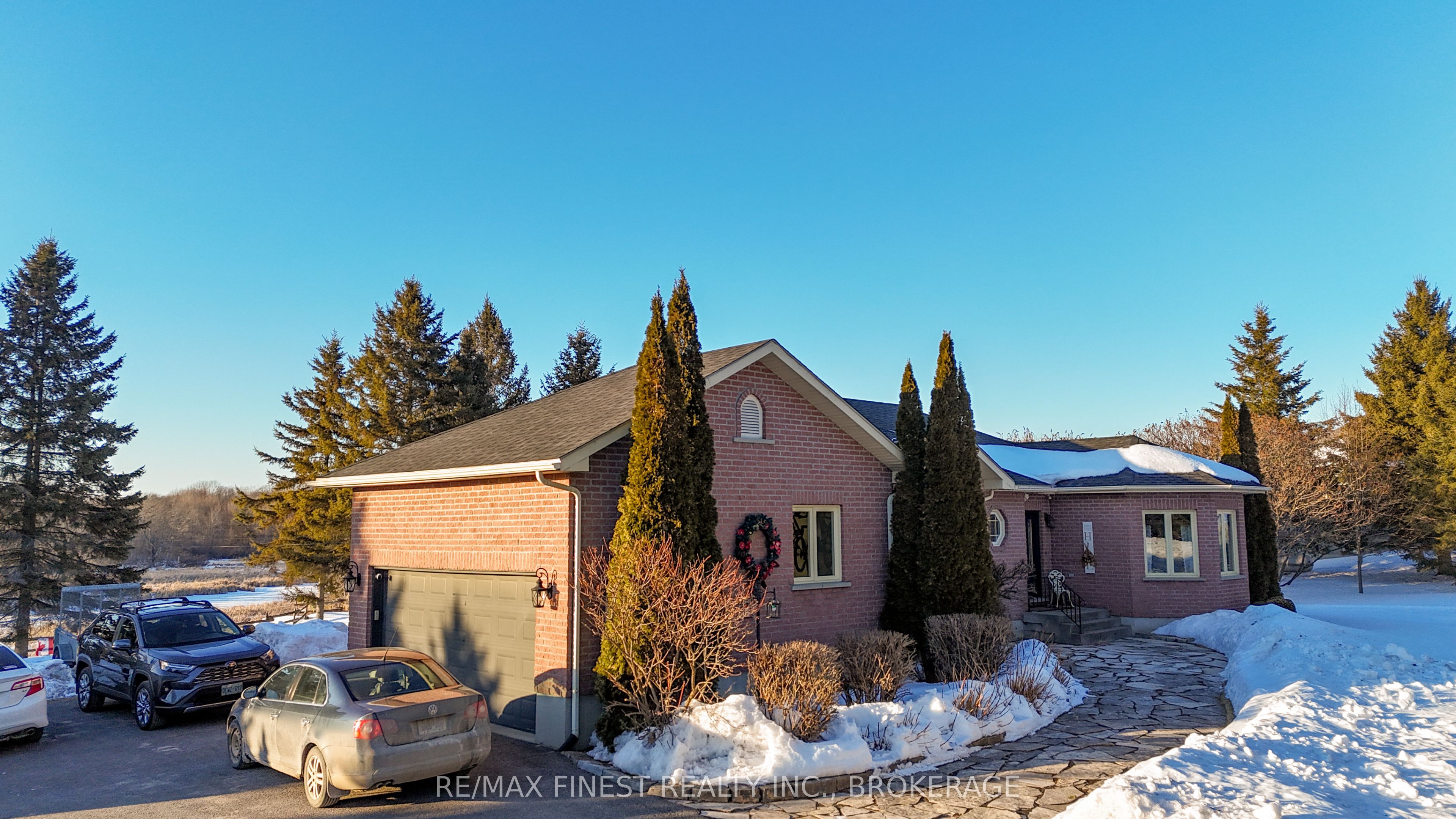 108 Grayrock Crescent, Front of Leeds & Seeleys Bay, ON K7G 2V4 photo 2