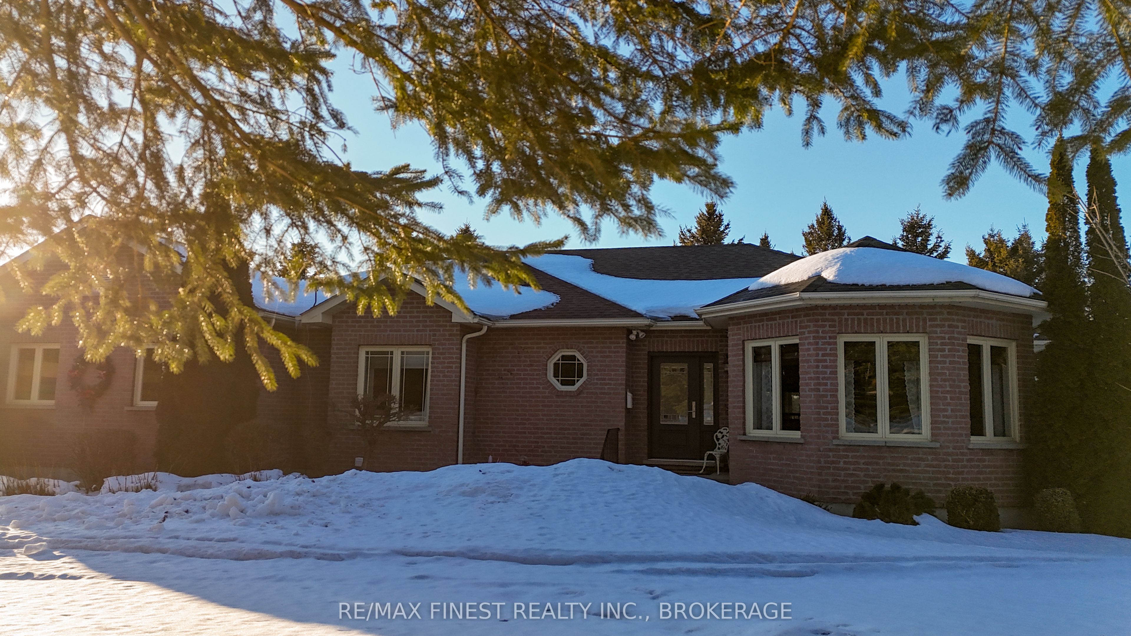 108 Grayrock Crescent, Front of Leeds & Seeleys Bay, ON K7G 2V4 photo 3