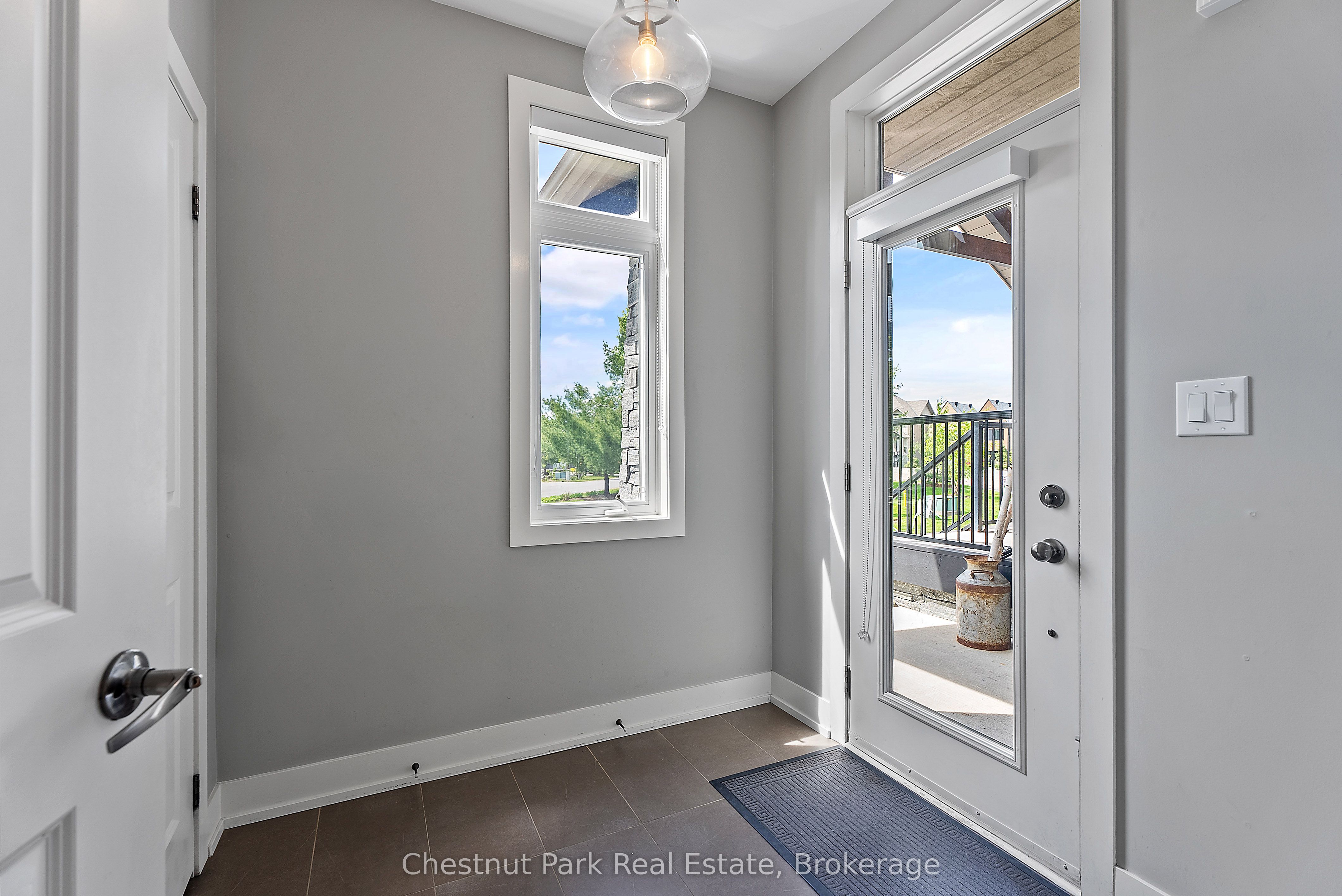 61 Rockmount Crescent, Gravenhurst, ON P1P 0A6 photo 4