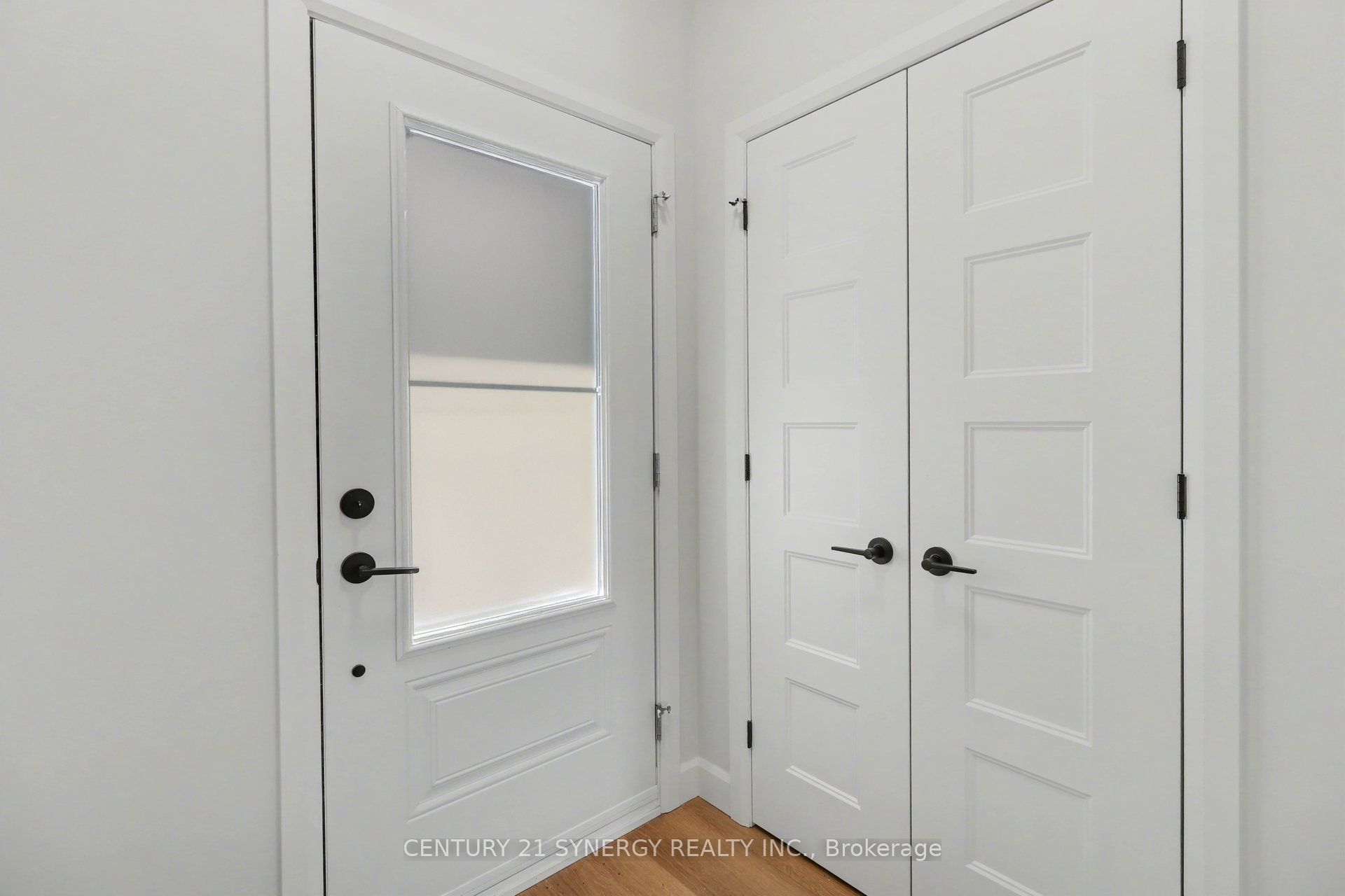 77 VILLENEUVE Street, North Stormont, ON K0C 1W0 photo 3