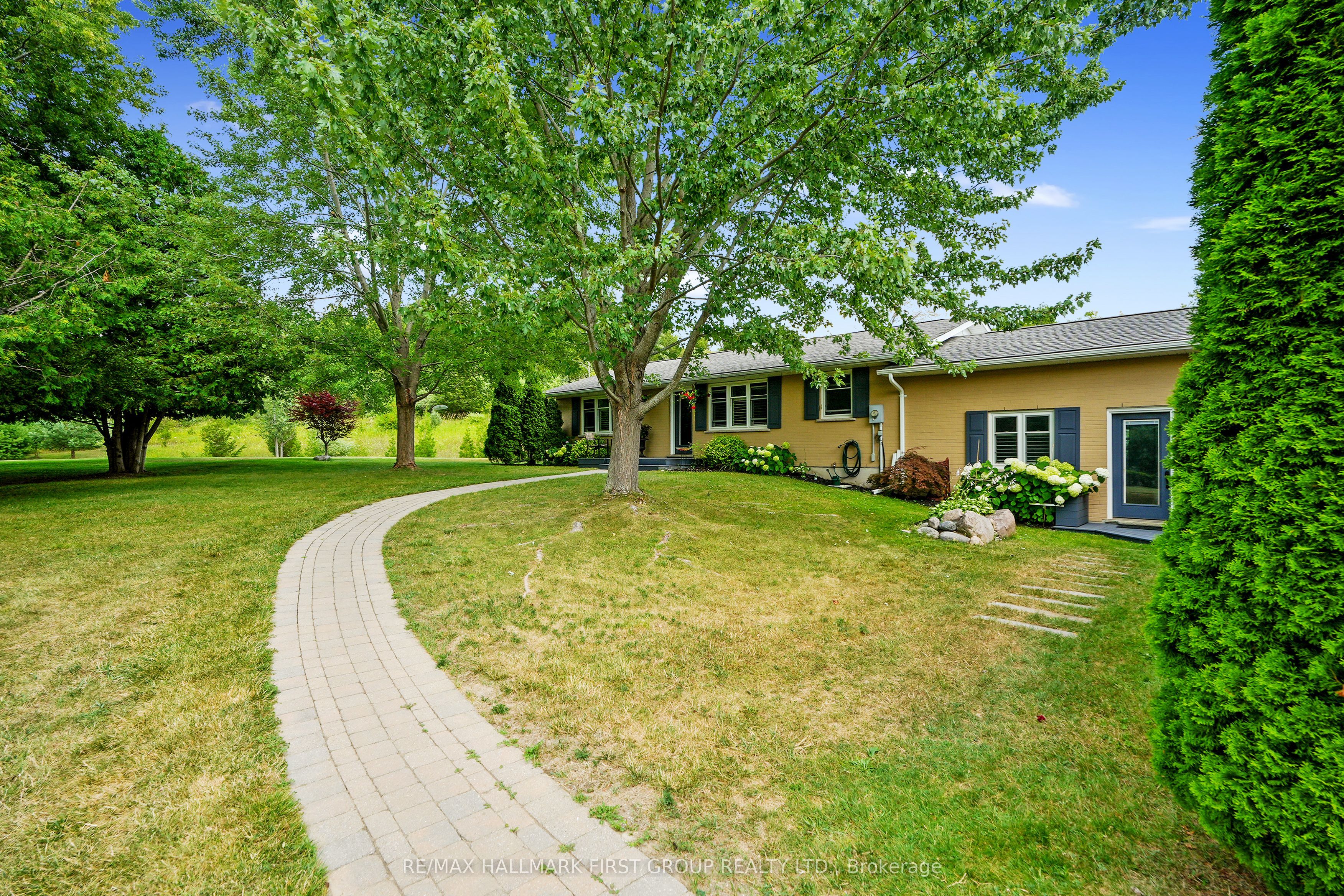 3311 Burnham Street N, Hamilton Township, ON K9A 4J7 photo 5
