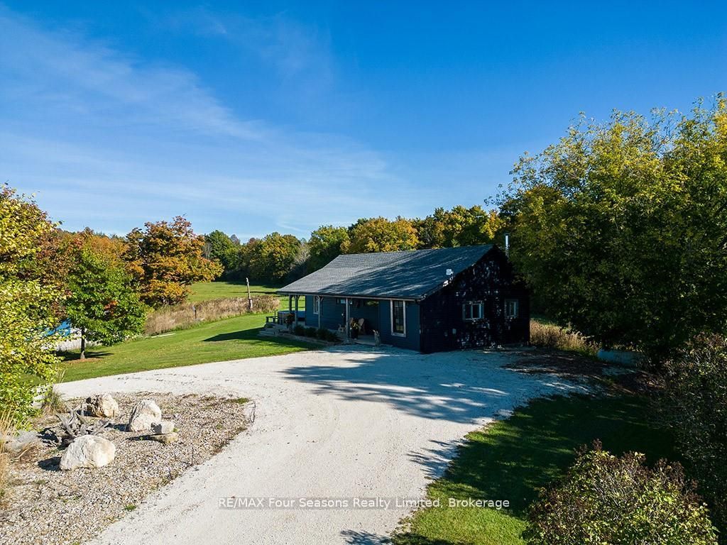 495529 Grey Road 2, Blue Mountains, ON N0H 2E0 photo 2