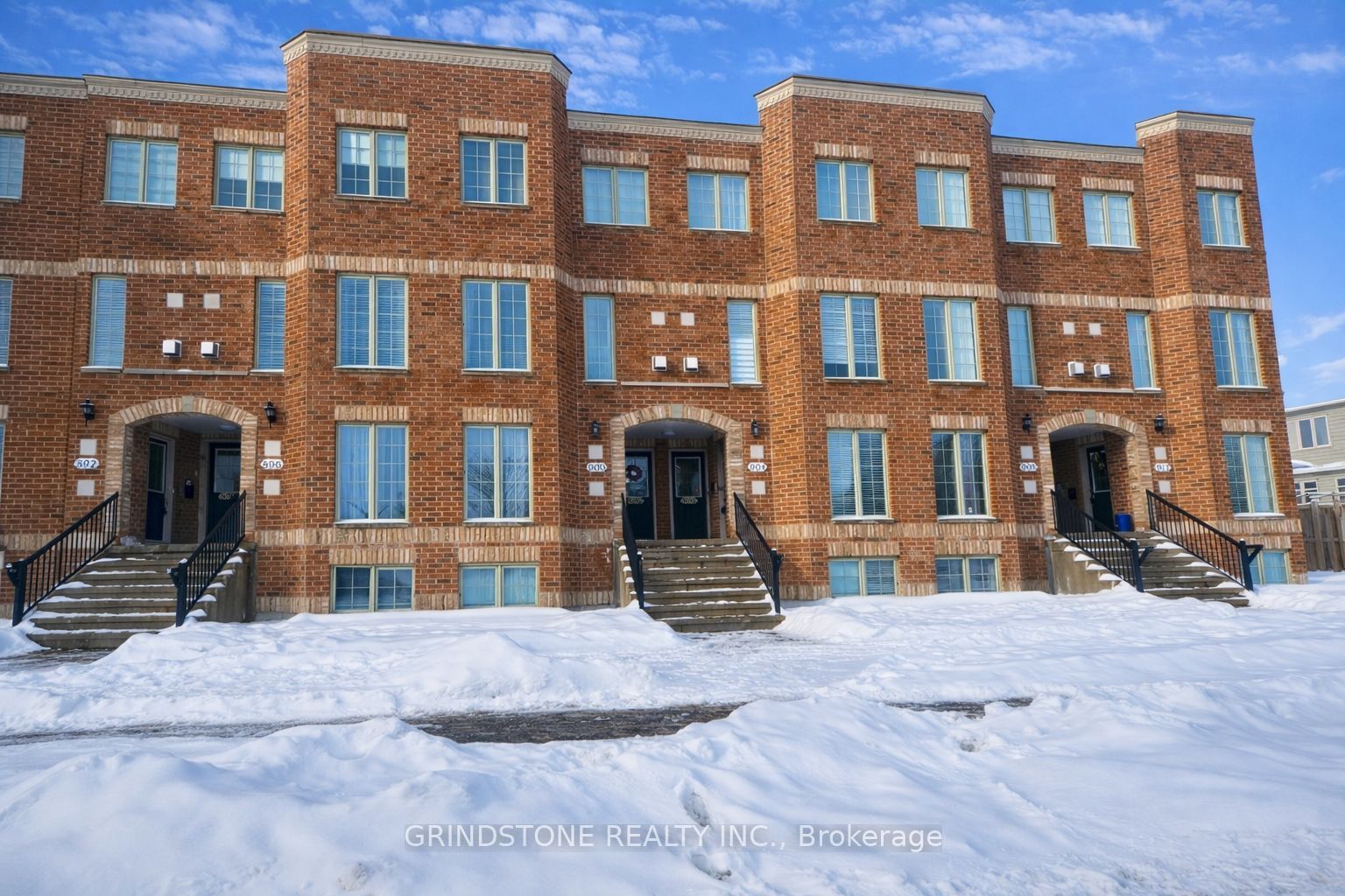 904 Longfields Drive, Barrhaven, ON K2J 5K6