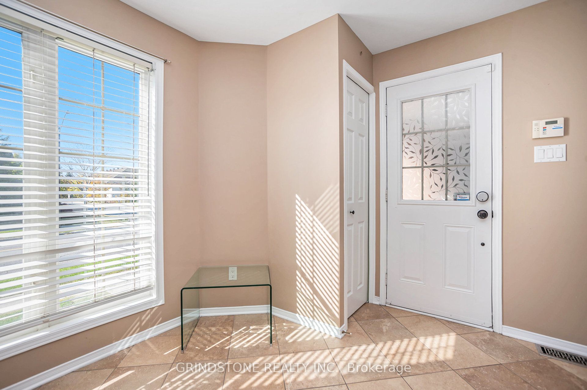 904 Longfields Drive, Barrhaven, ON K2J 5K6 photo 3