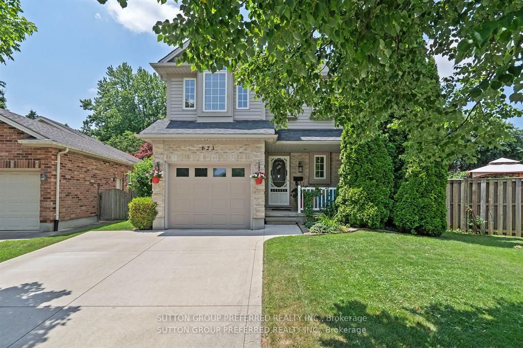 623 Thornwood Court, London North, ON N6H 5J5 photo 2