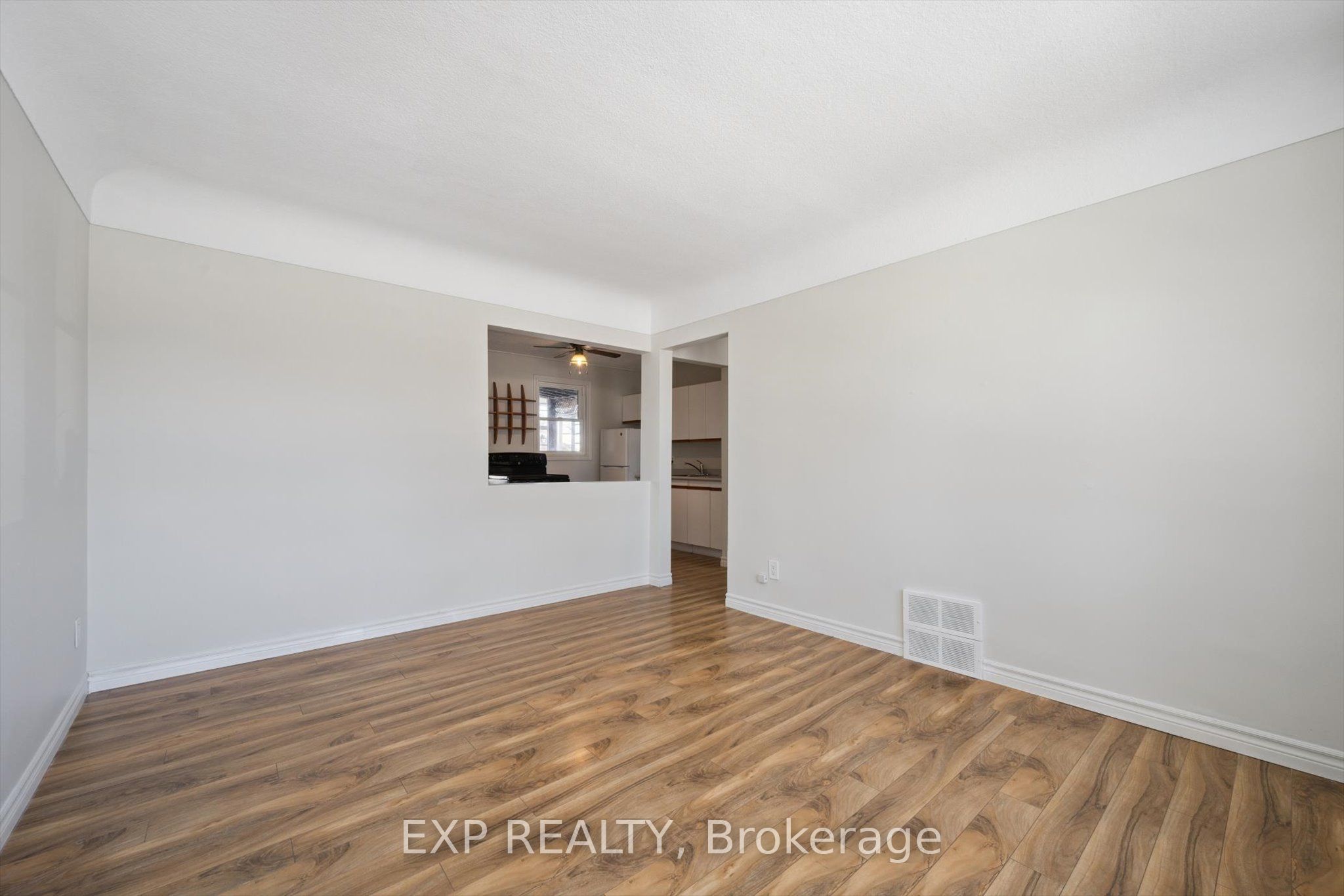 253 Sydney Street S, Kitchener, ON N2G 3V8 photo 4