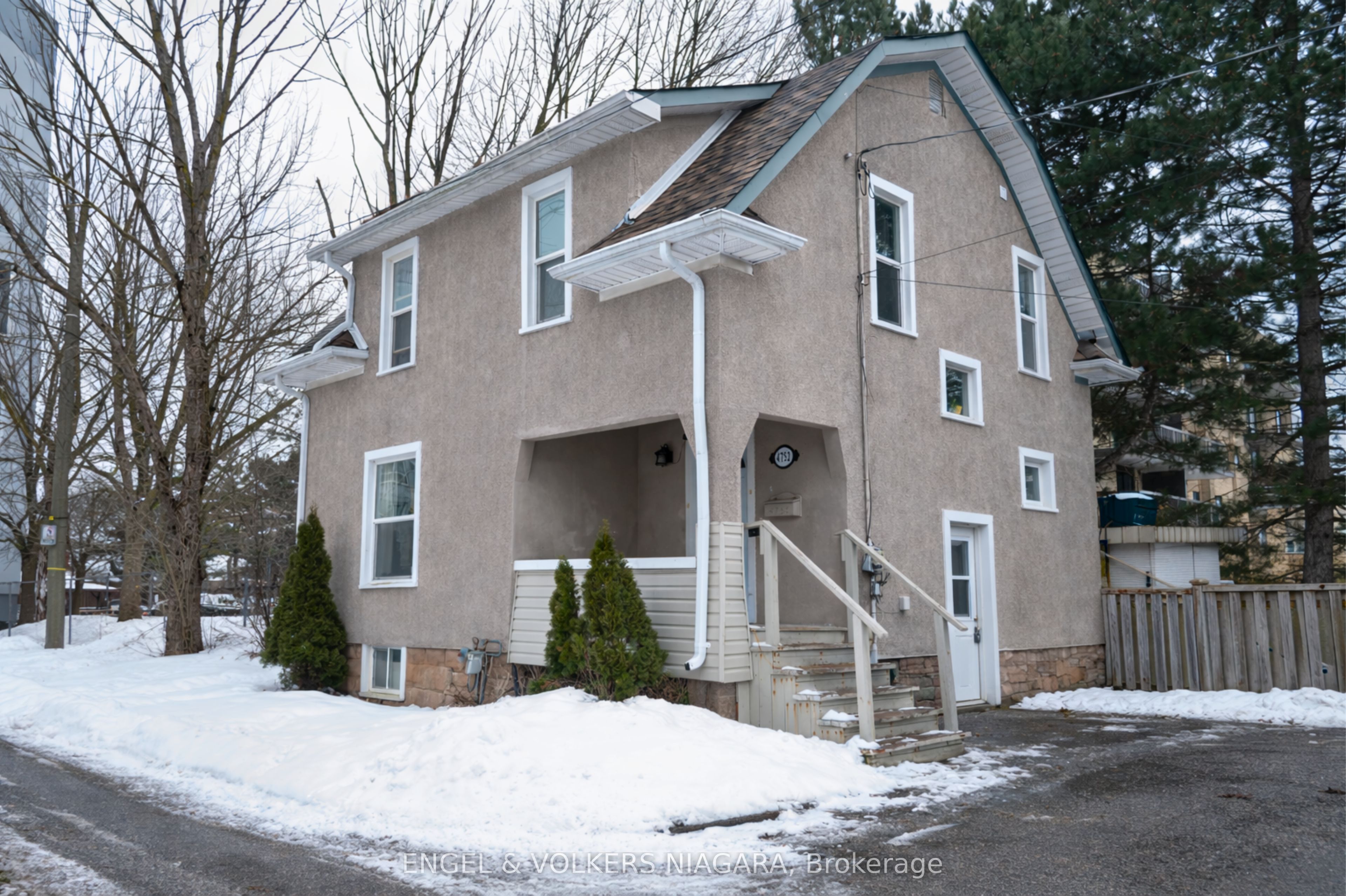 4752 Crawford Place W, Niagara Falls, ON L2E 1Z2 photo 4