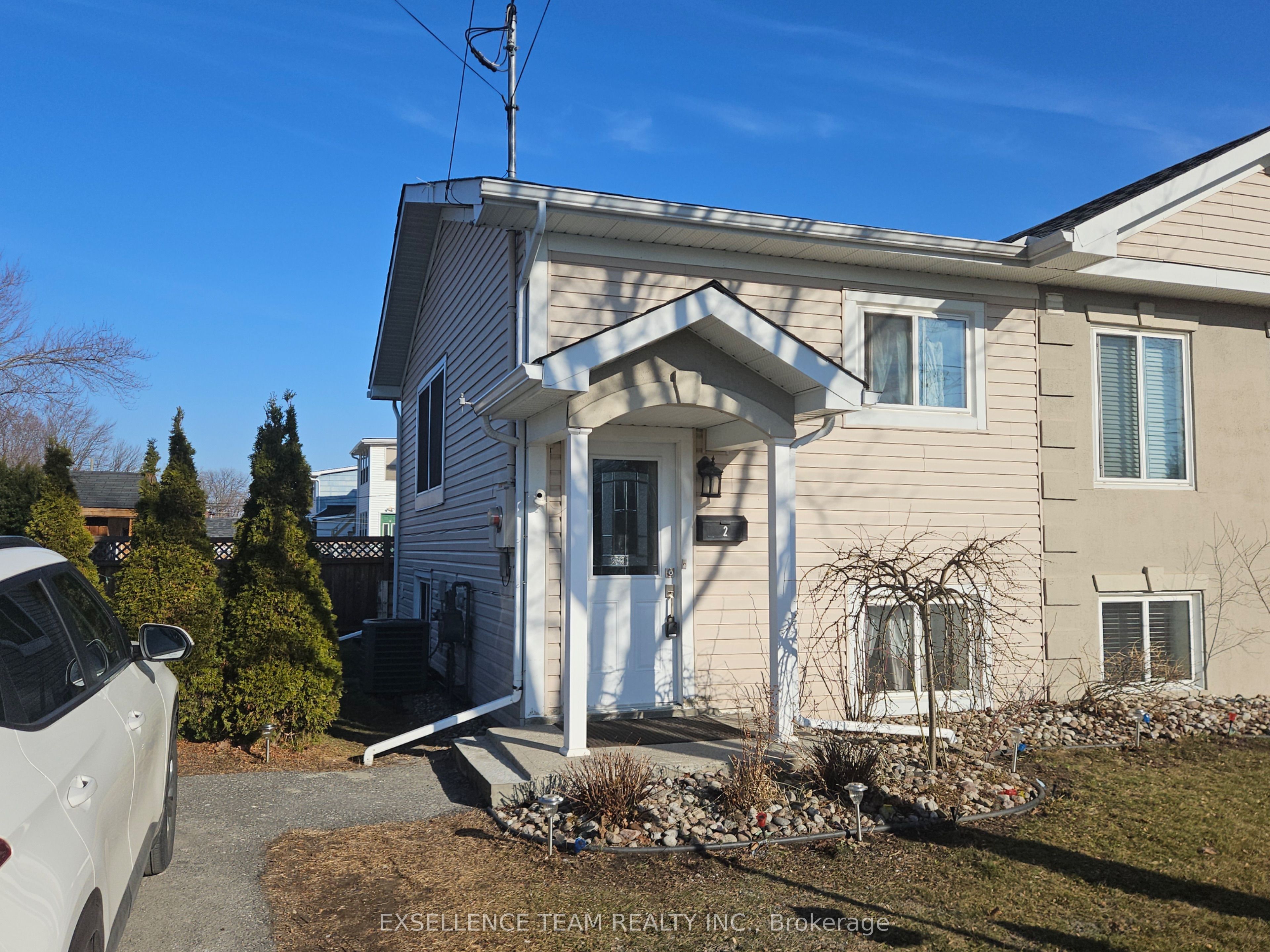 2 Bellamy Street, Cornwall, ON K6J 3K7 photo 2