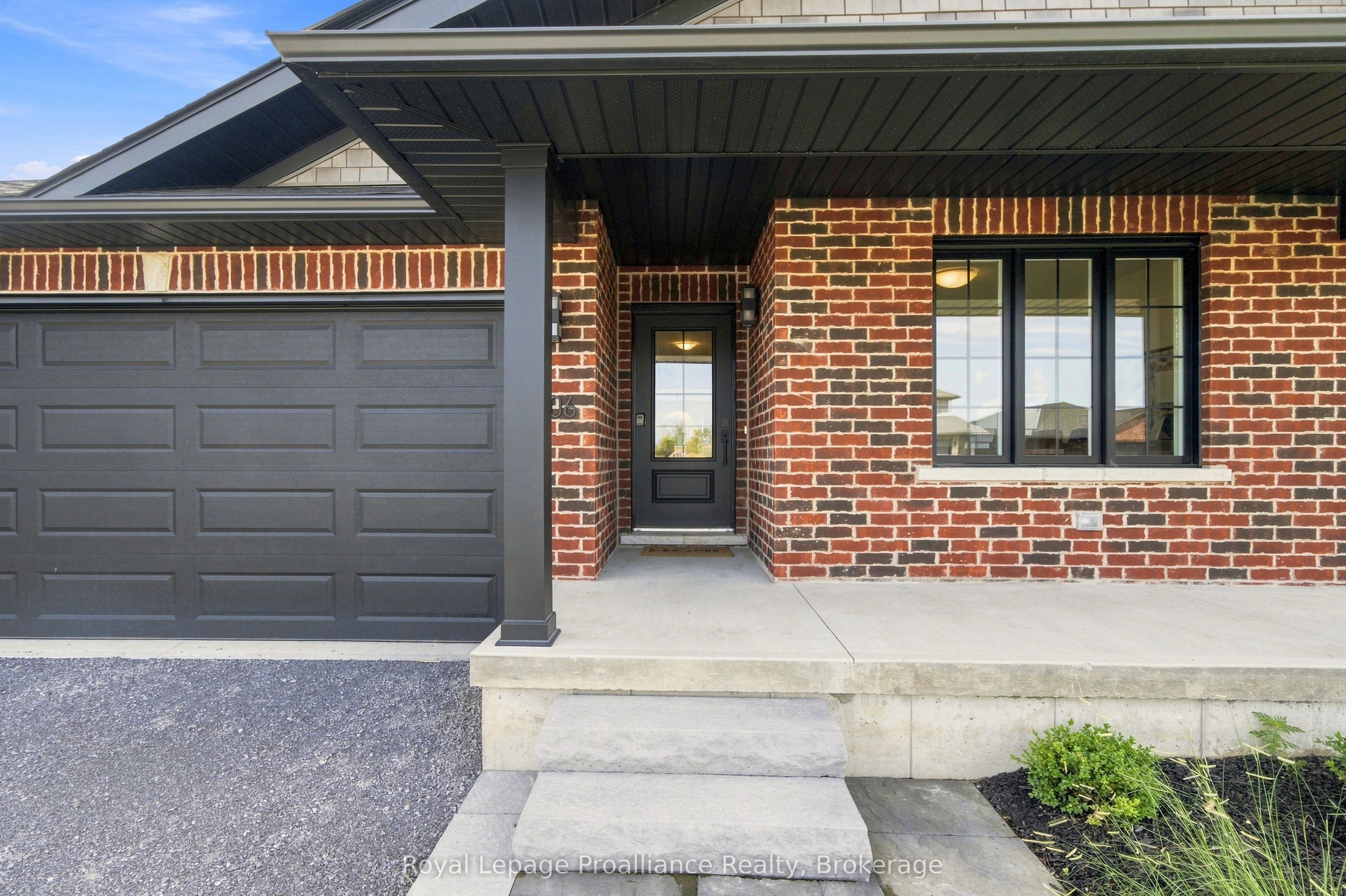 106 Hastings Park Drive, Belleville, ON K8P 0J1 photo 3