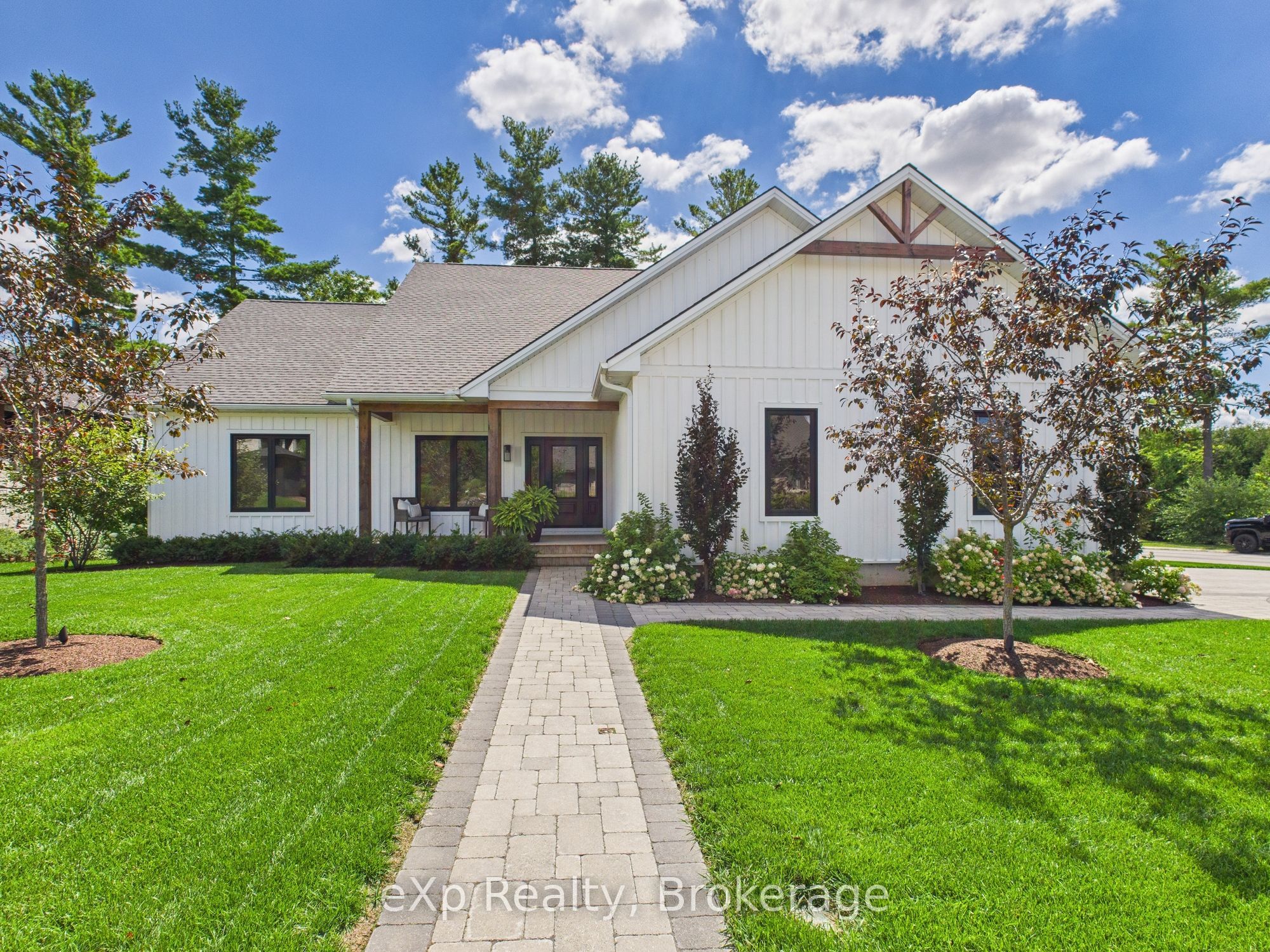 872 16th Street, Hanover, ON N4N 0B7 photo 3
