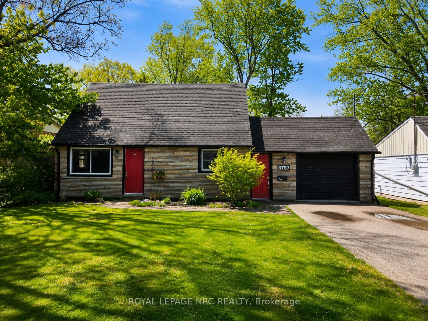 3767 Summit Avenue, Fort Erie, ON L0S 1N0