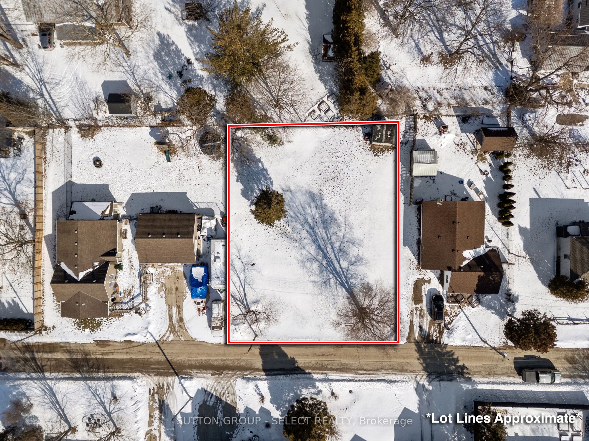 3910 Park Street, Plympton-Wyoming, ON N0N 1E0