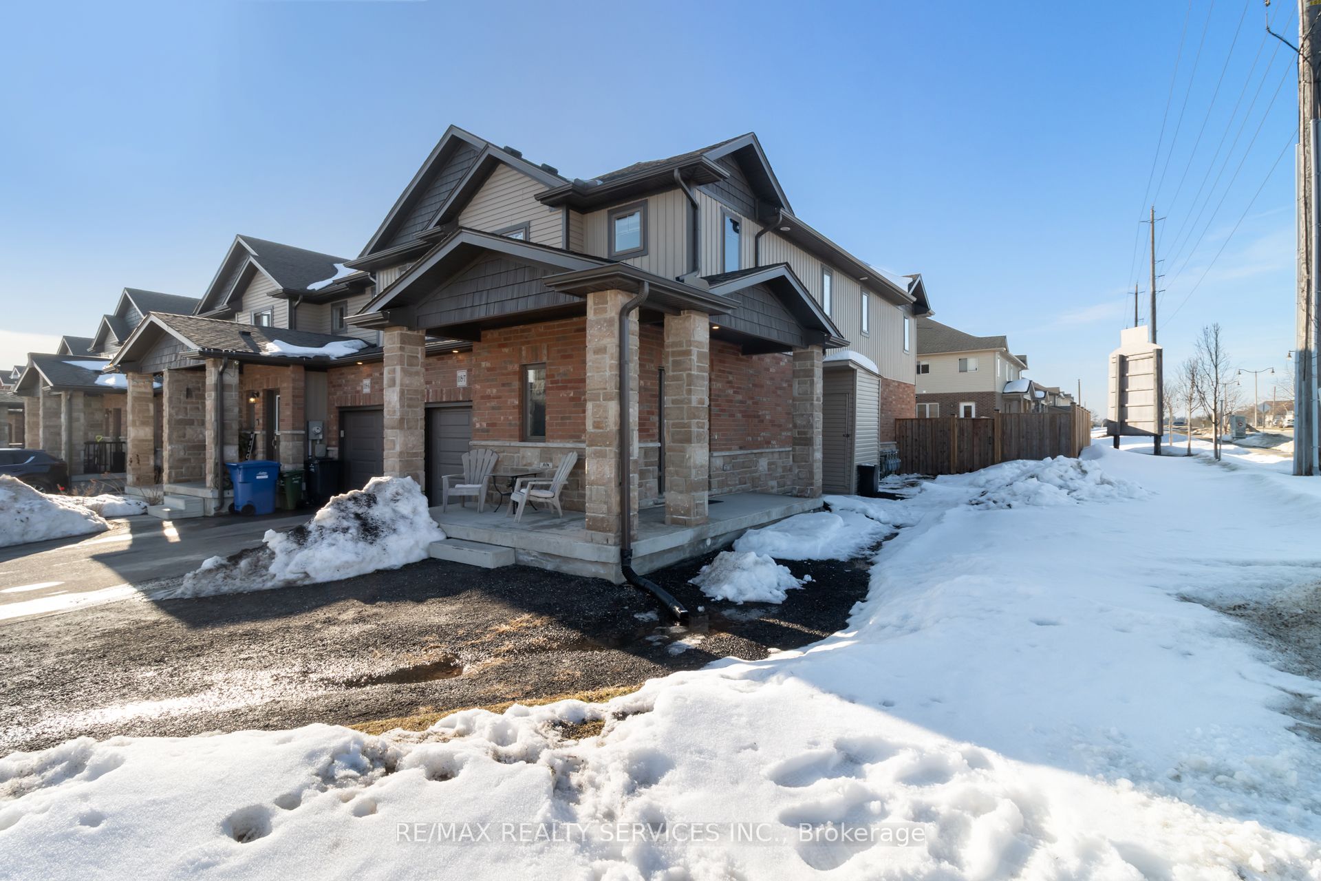 118 Simmonds Drive 7, Guelph, ON N1E 0S3 photo 2
