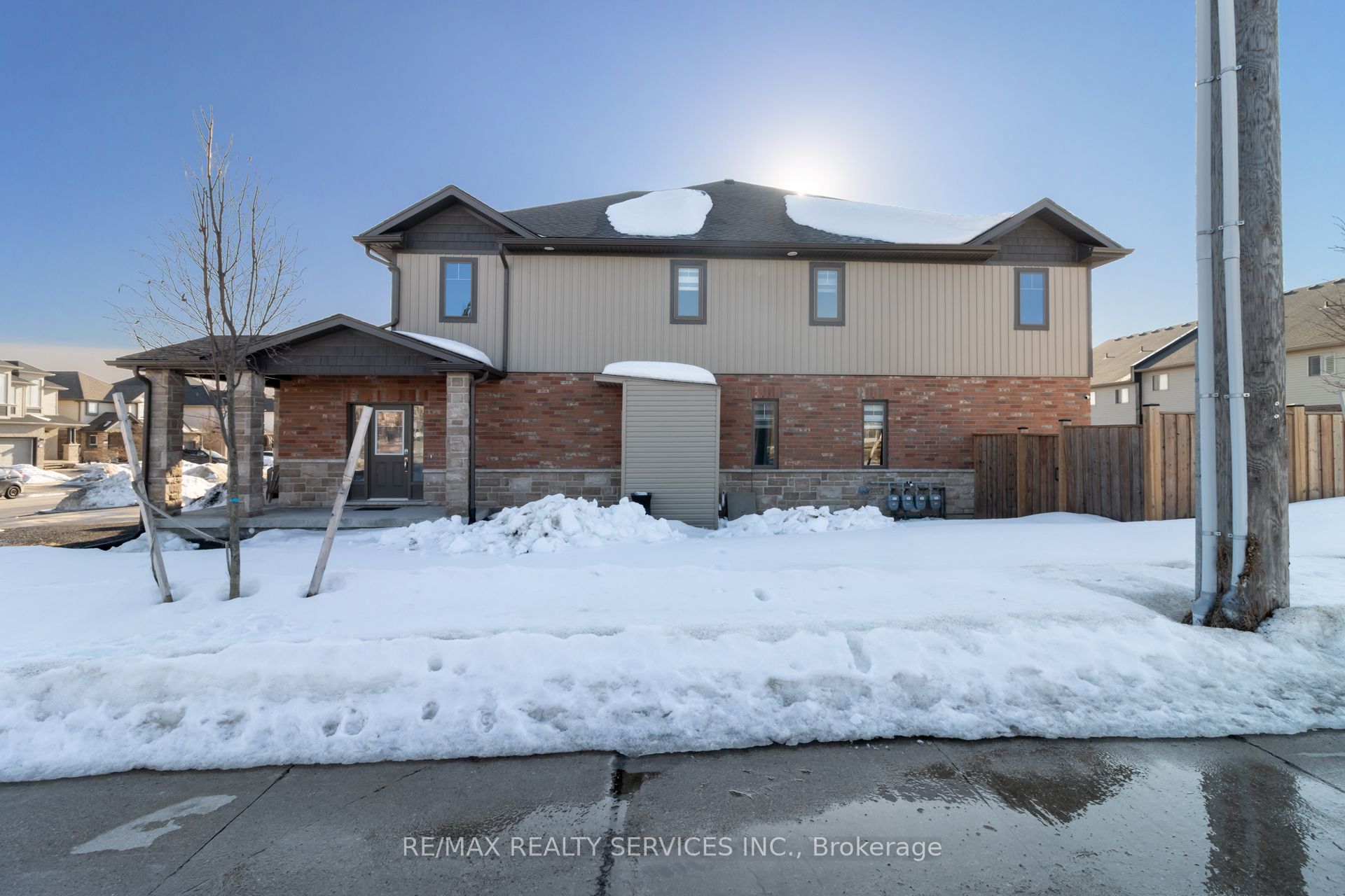 118 Simmonds Drive 7, Guelph, ON N1E 0S3 photo 3