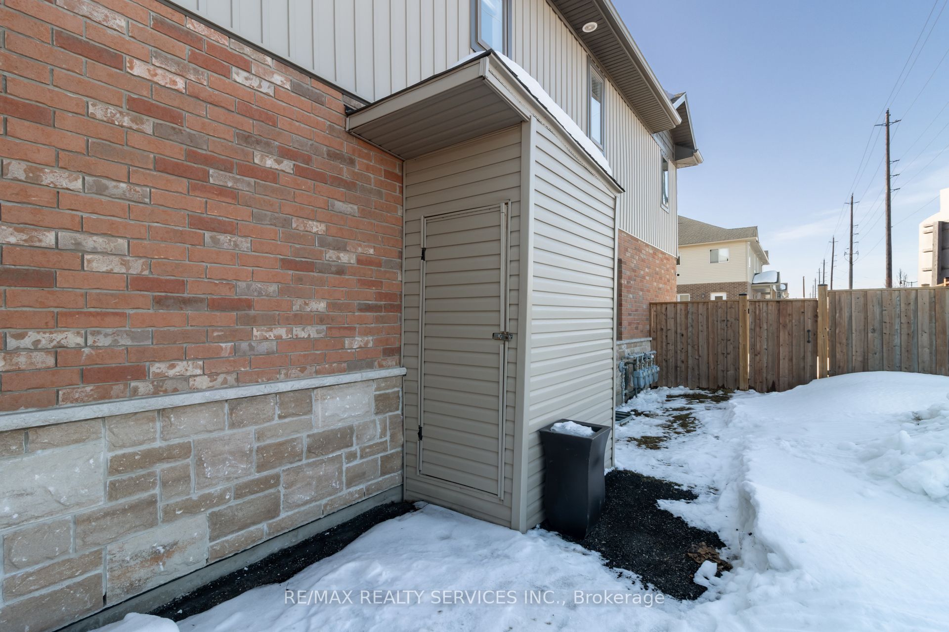 118 Simmonds Drive 7, Guelph, ON N1E 0S3 photo 4