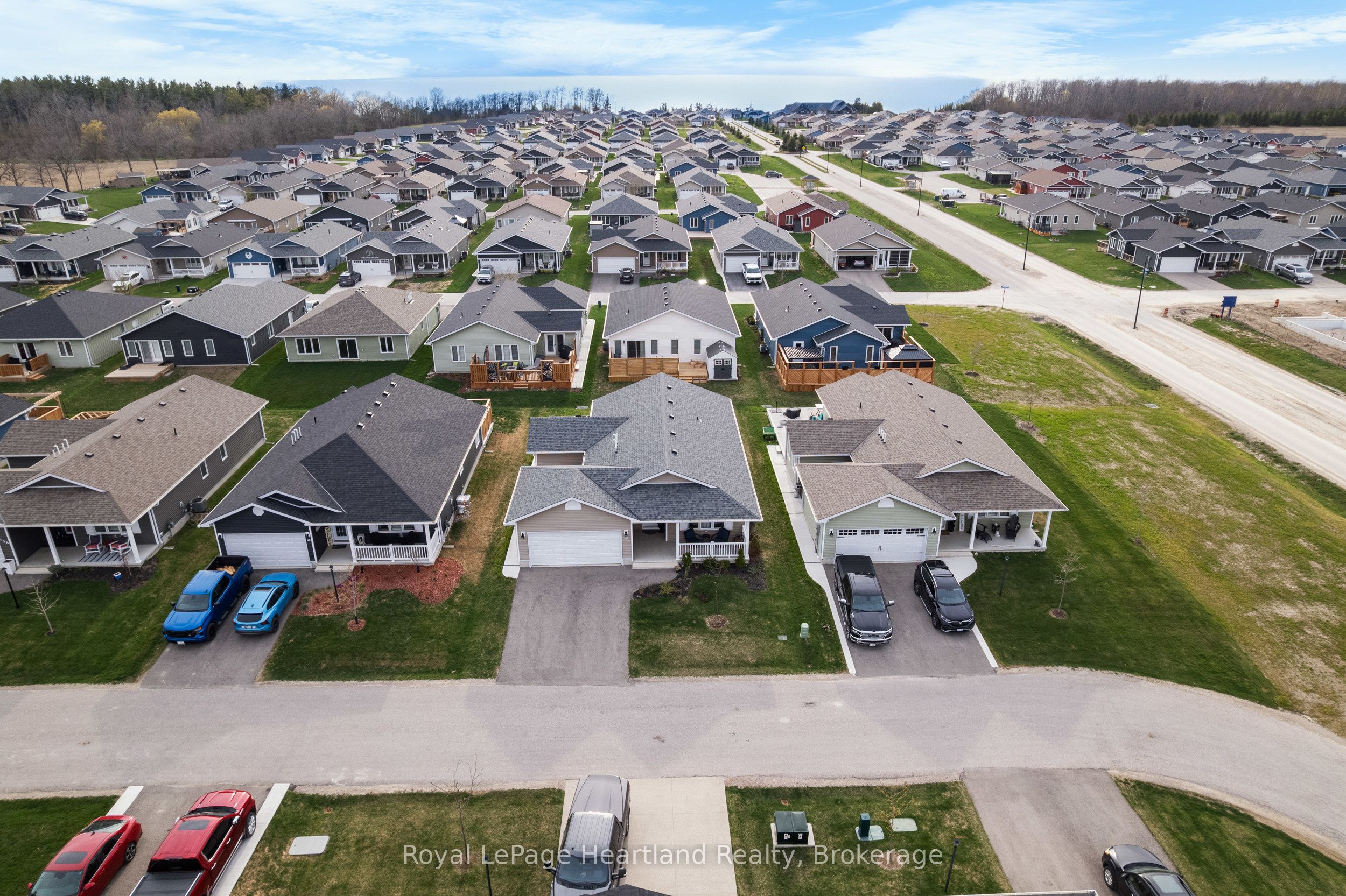 140 LAKE BREEZE Drive, Ashfield-Colborne-Wawanosh, ON N7A 0C6 photo 5