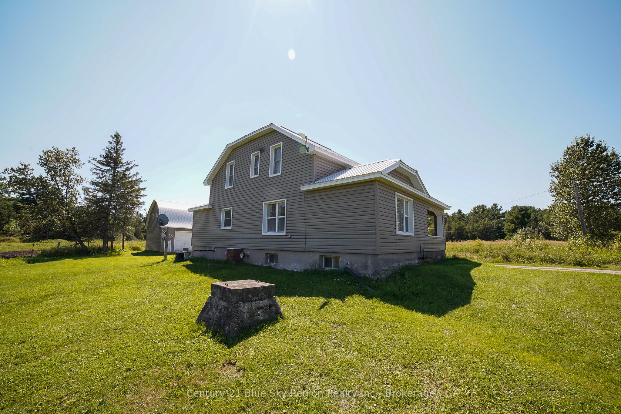 802 Piquette Road, West Nipissing, ON P0H 2M0 photo 2