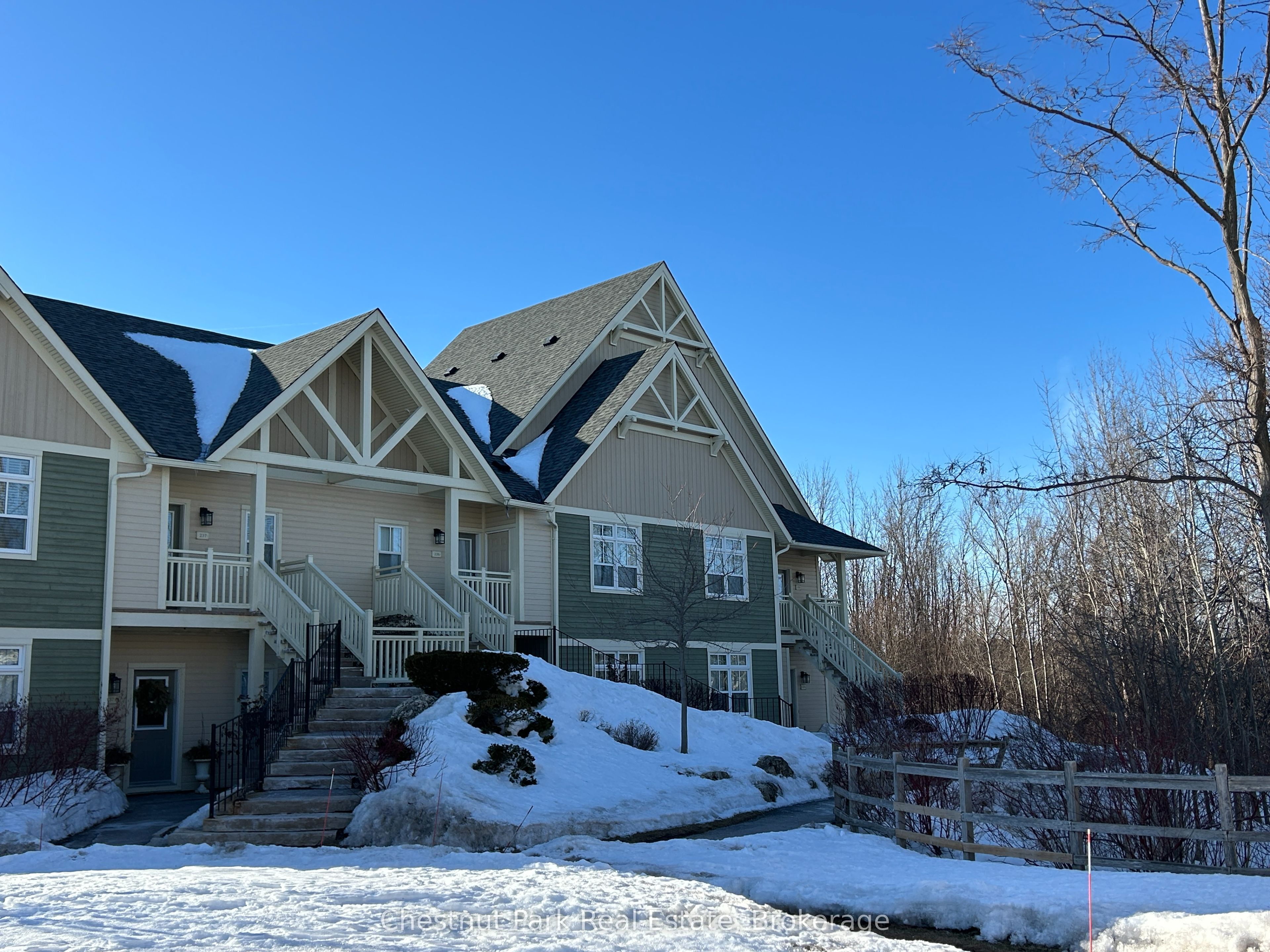 130 Fairway Court 135, Blue Mountains, ON L9Y 0P8 photo 2