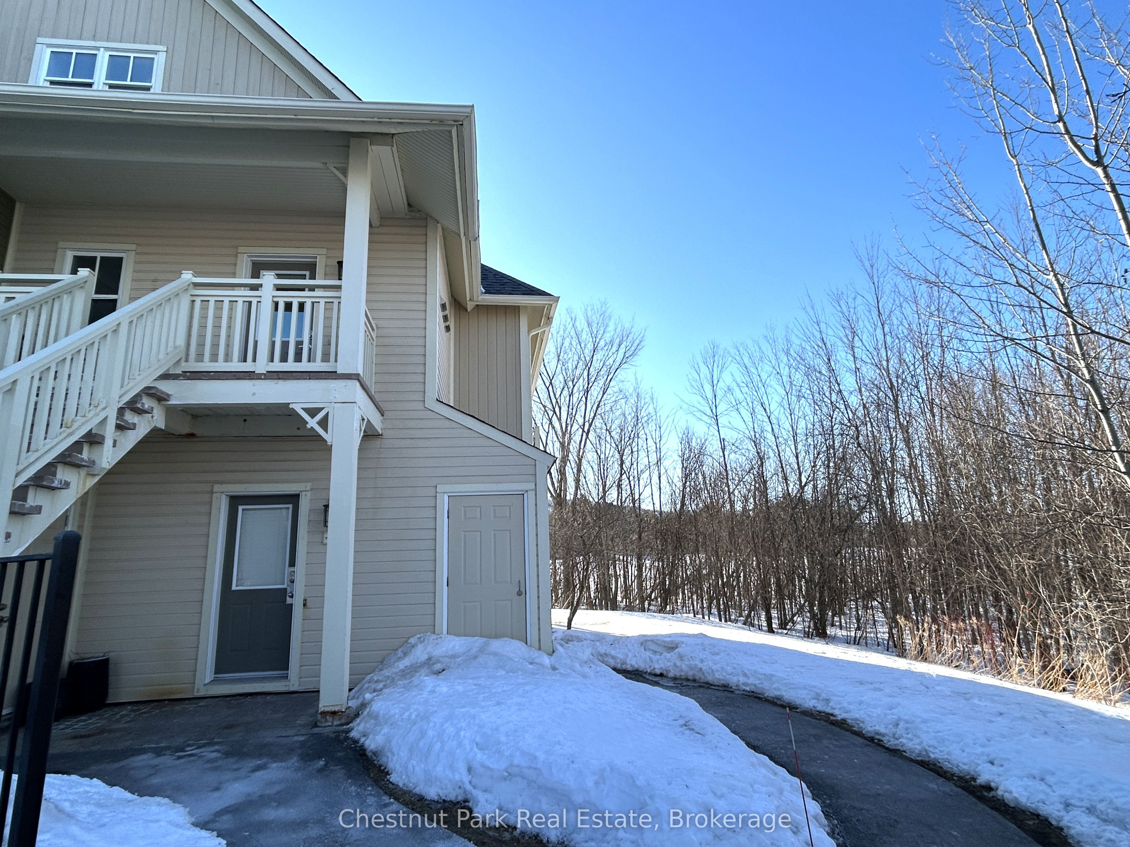 130 Fairway Court 135, Blue Mountains, ON L9Y 0P8 photo 4