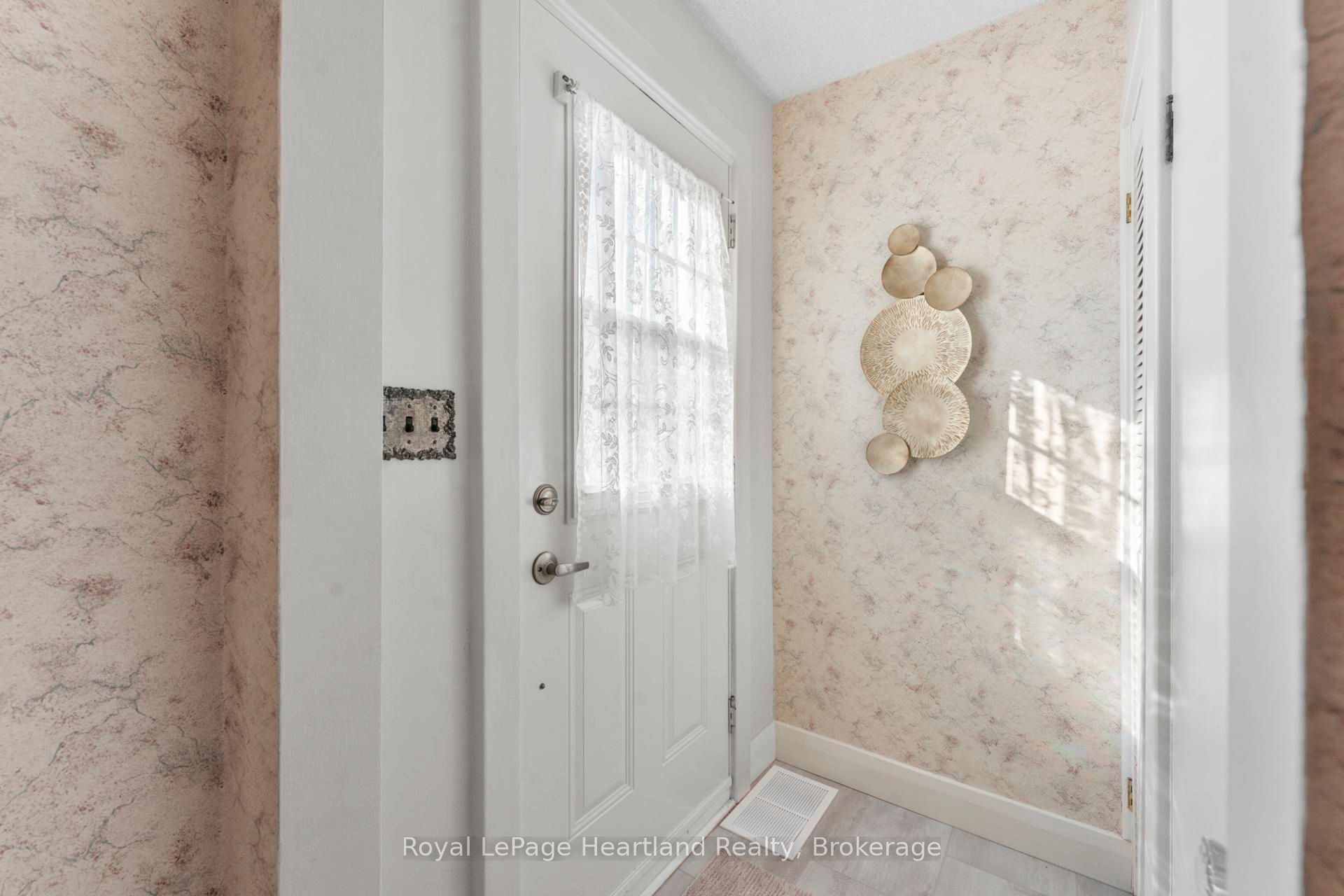 366 Edward Street, South Huron, ON N0M 1S0 photo 4