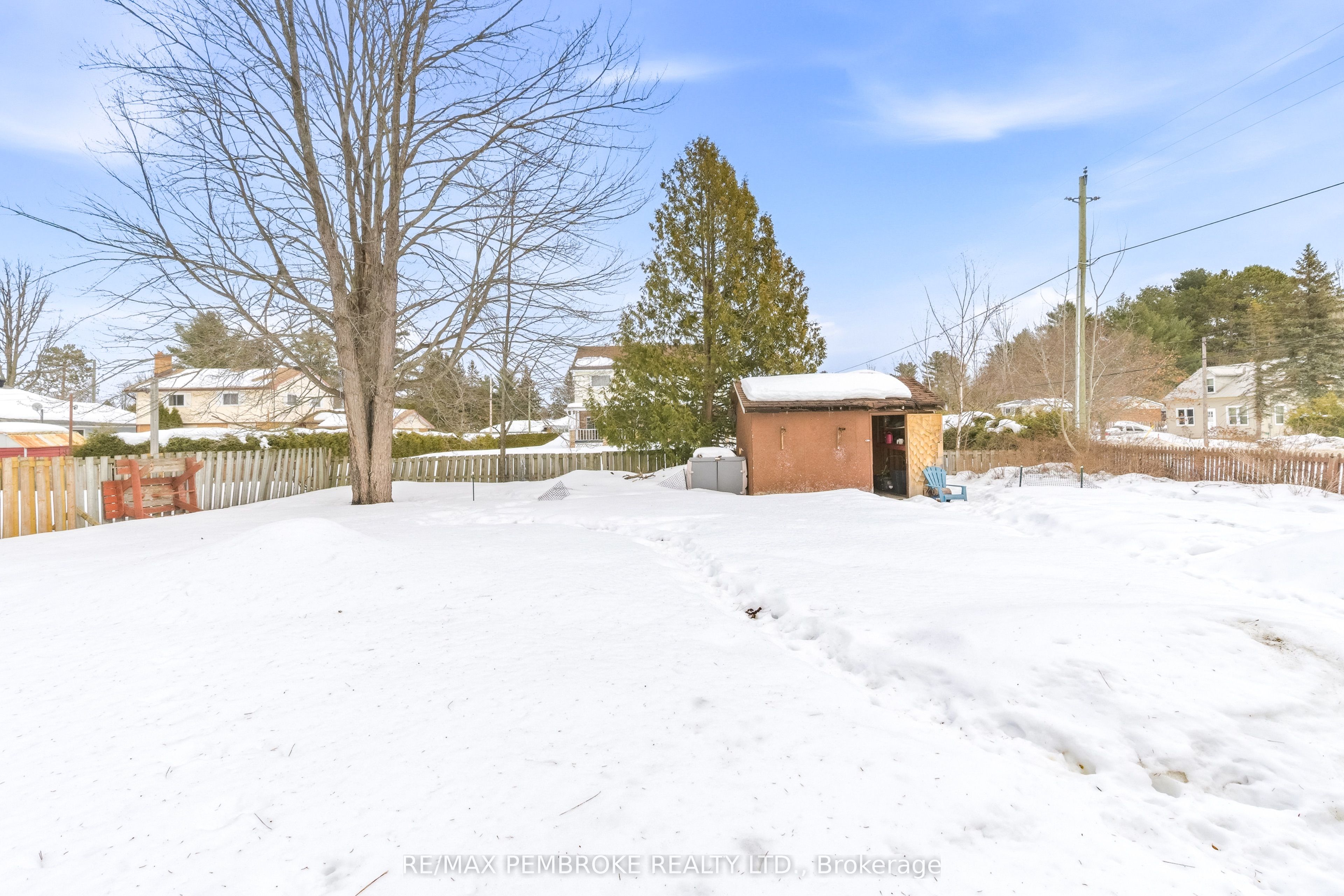 114 Hemlock Street, Petawawa, ON K8H 3C2 photo 5