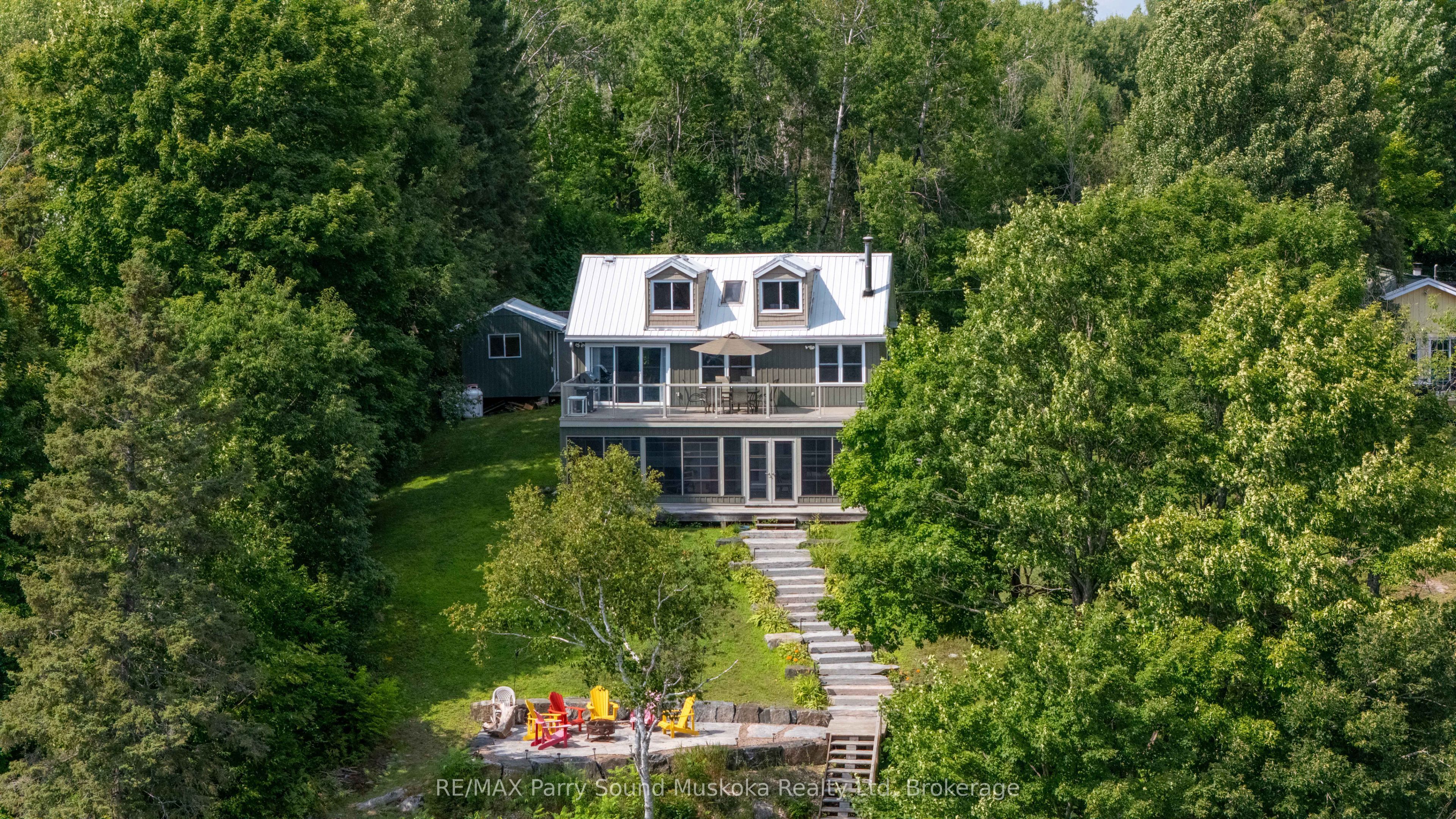 16 Golden Horseshoe Lane, Whitestone, ON P0G 1G0 photo 2