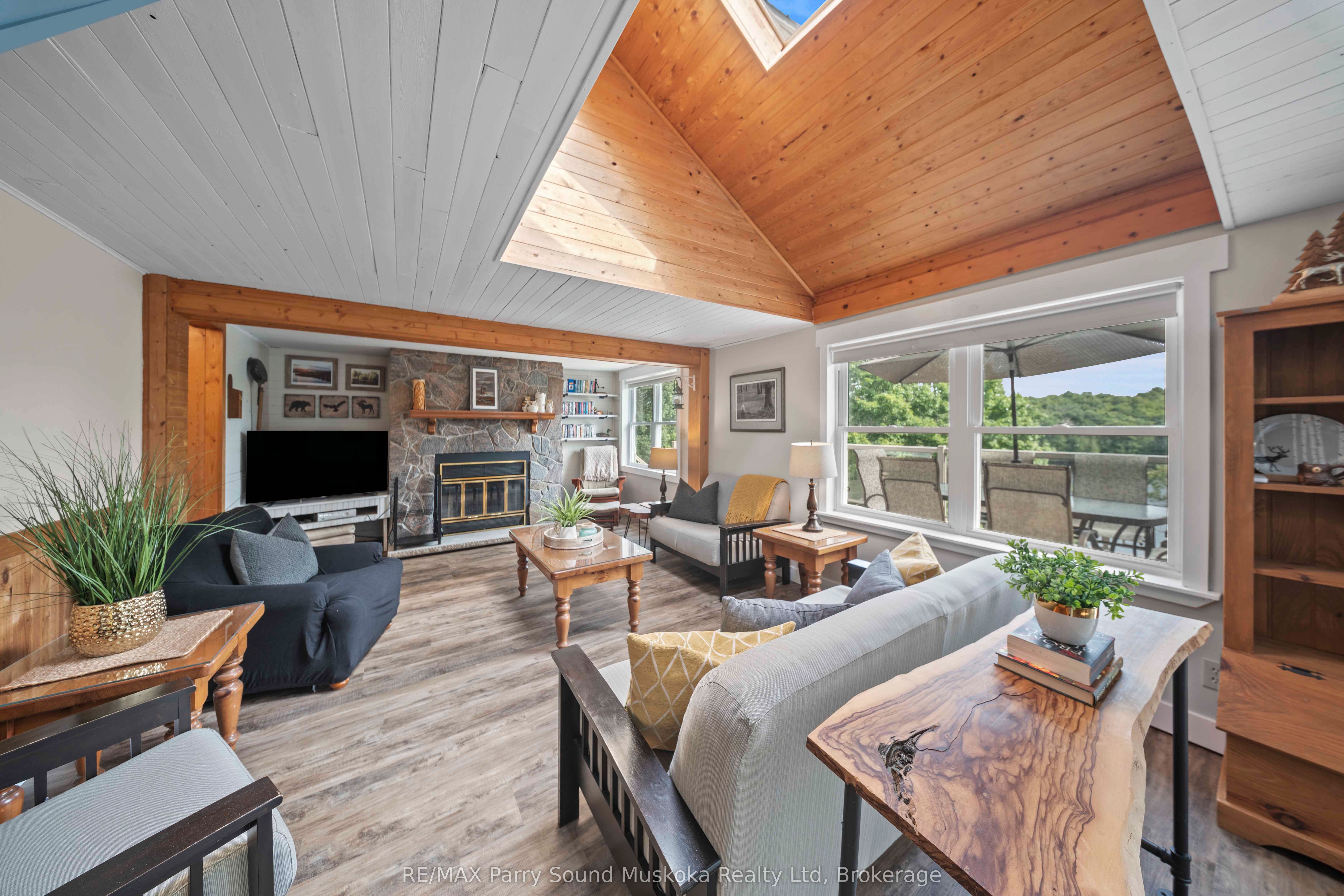 16 Golden Horseshoe Lane, Whitestone, ON P0G 1G0 photo 3