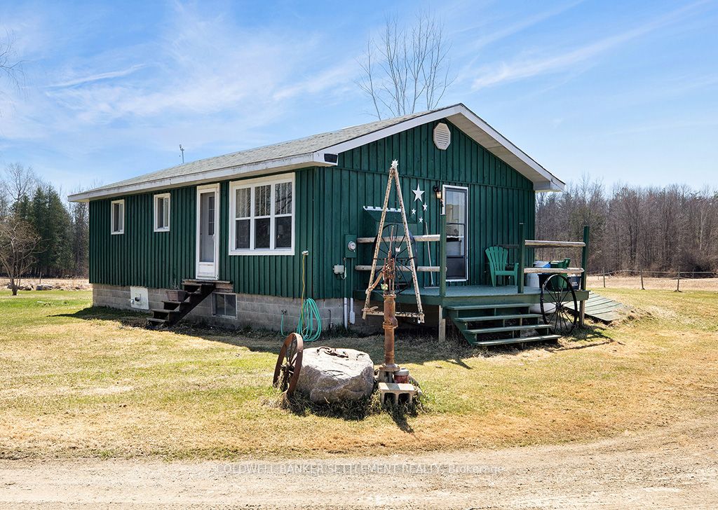345 Elliott Road, Tay Valley, ON K7H 3C9