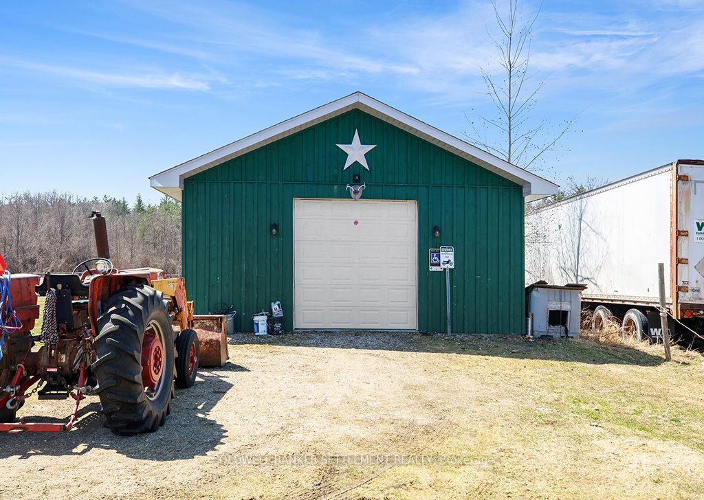 345 Elliott Road, Tay Valley, ON K7H 3C9 photo 2