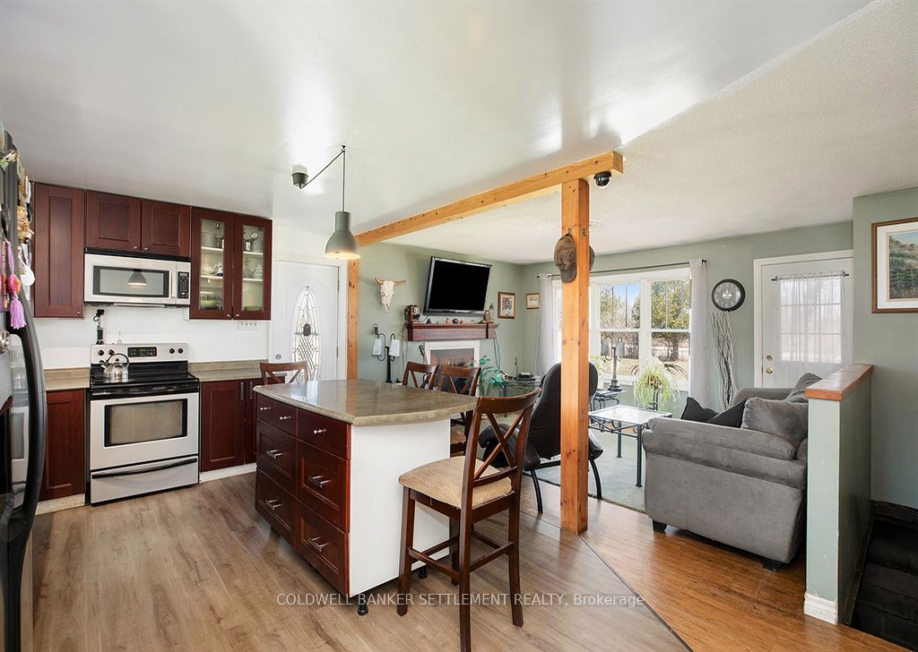345 Elliott Road, Tay Valley, ON K7H 3C9 photo 4
