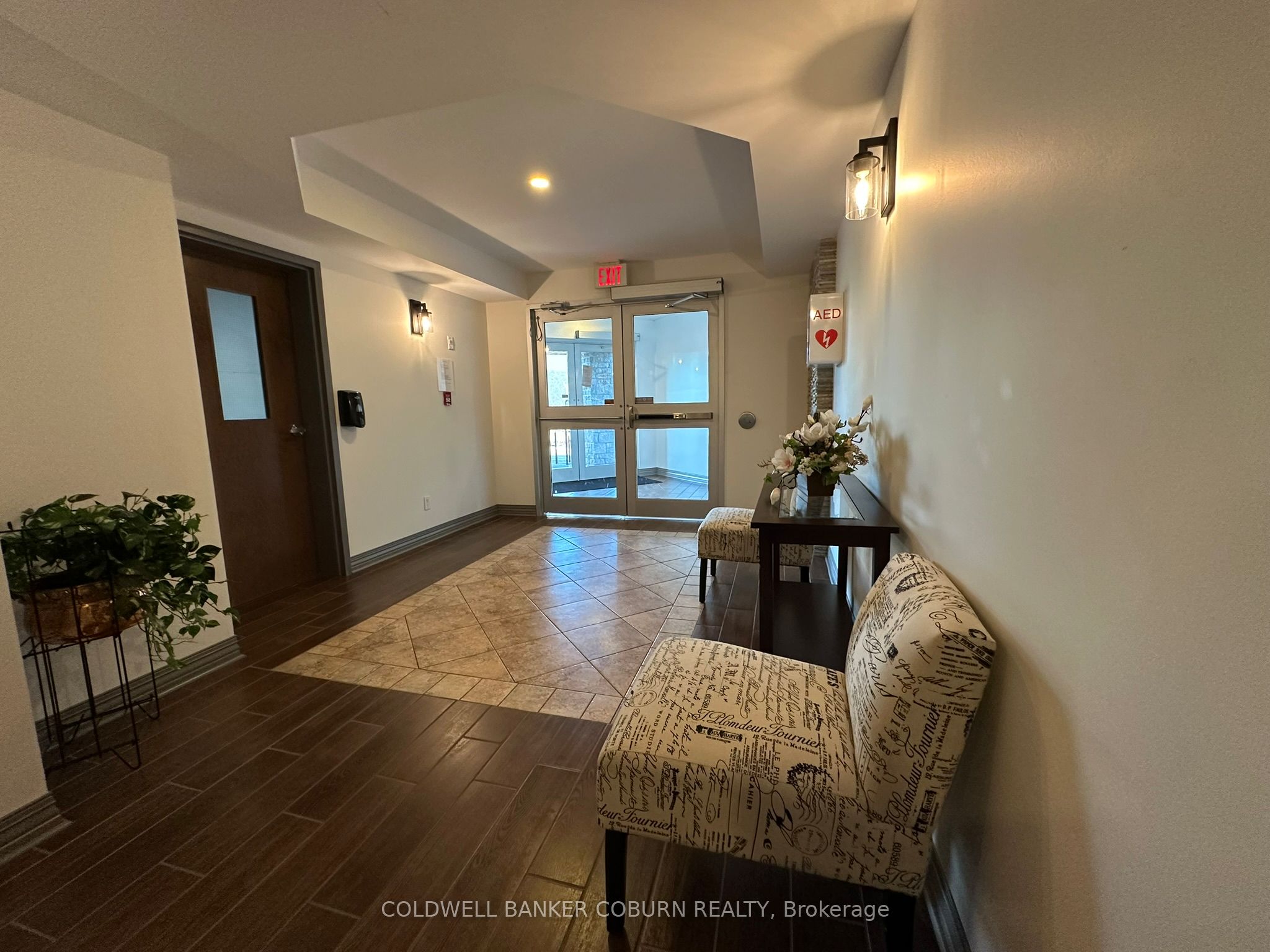 398 Van Buren Street 105, North Grenville, ON K0G 1J0 photo 2