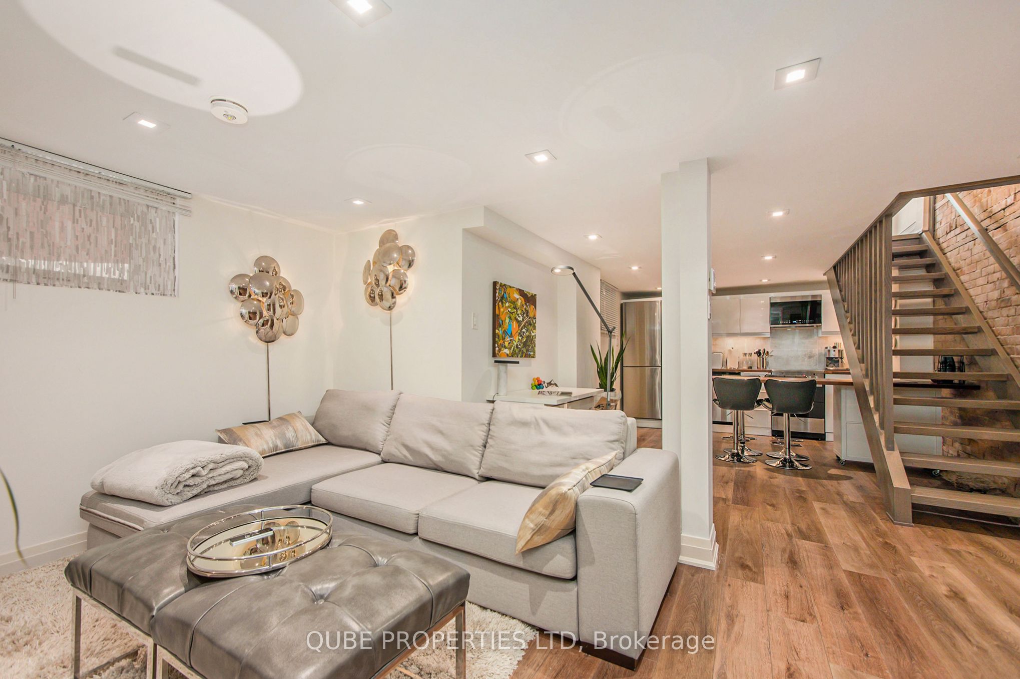 116 Cartier Street C, Ottawa Centre, ON K2P 1K5 photo 3