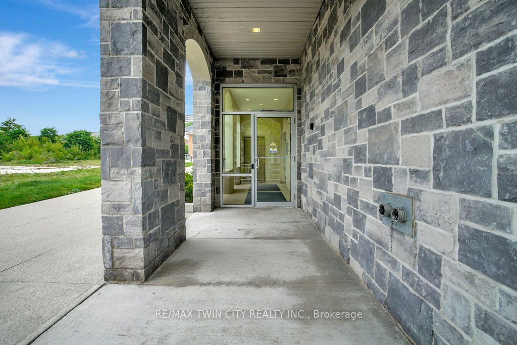 155 Water Street 503, Cambridge, ON N1R 3E3 photo 5